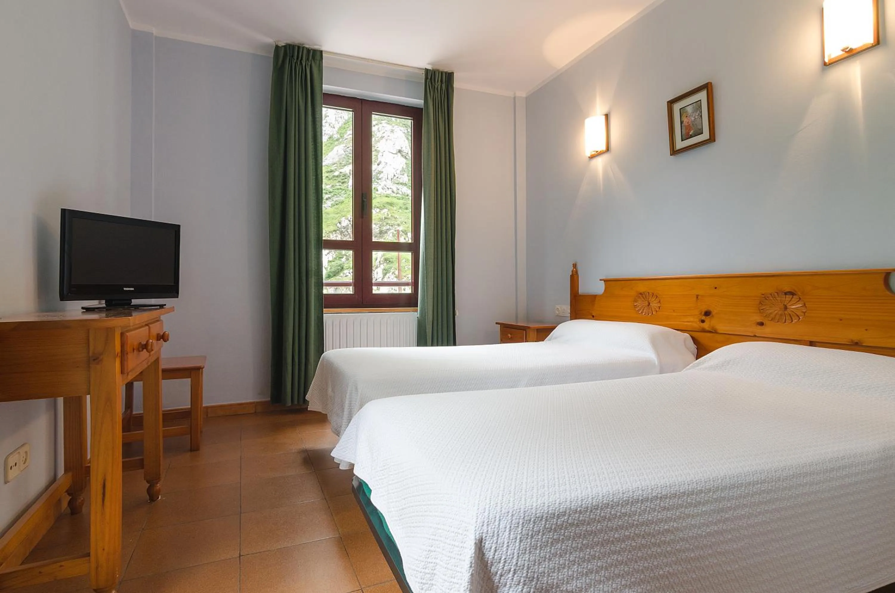 Day, Bed in Arcea Mirador de Cabrales