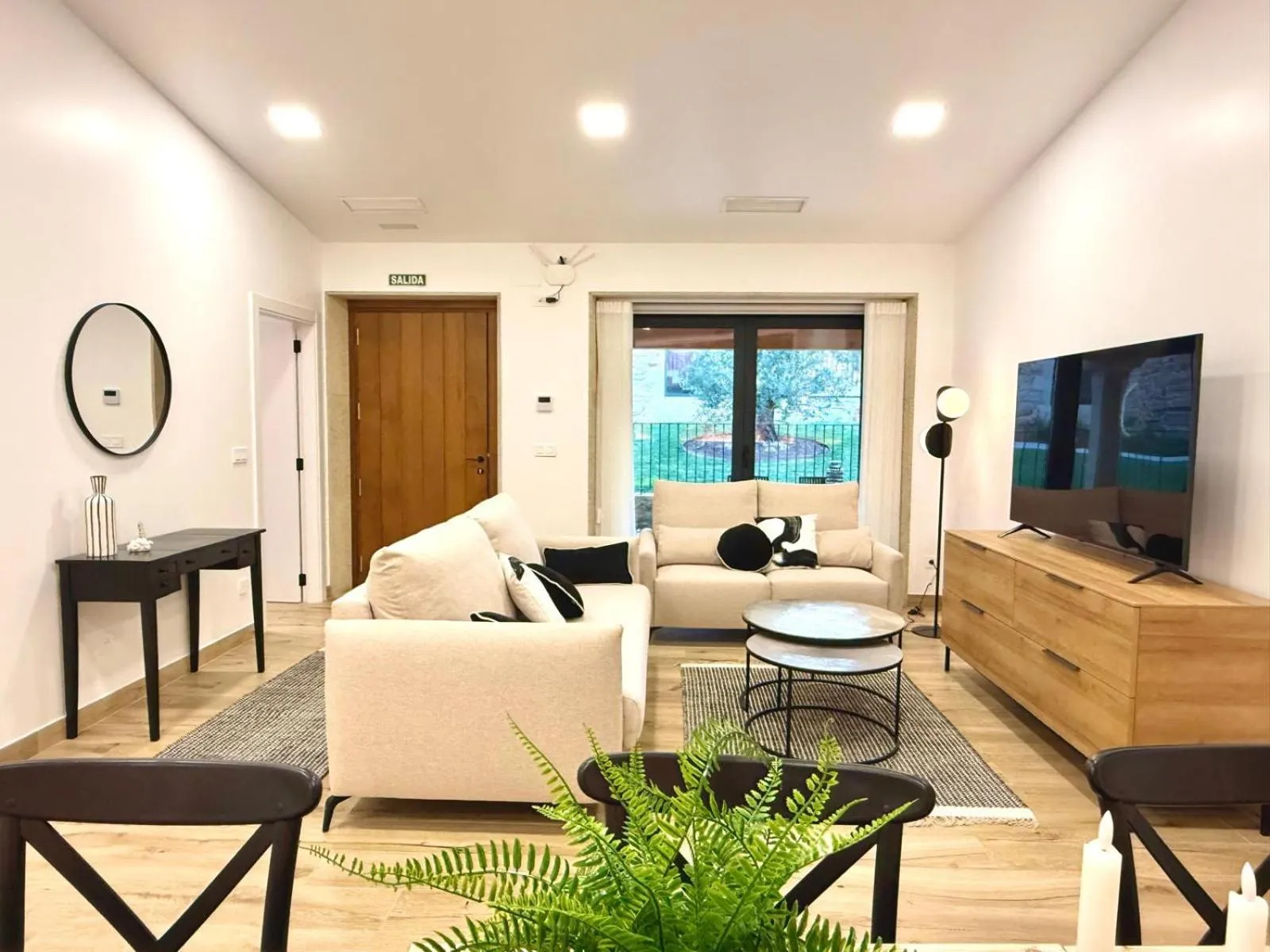 TV and multimedia in Morada Atlántica