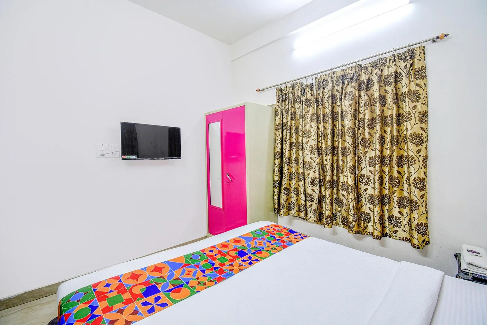 Bed in FabExpress Moon Residency