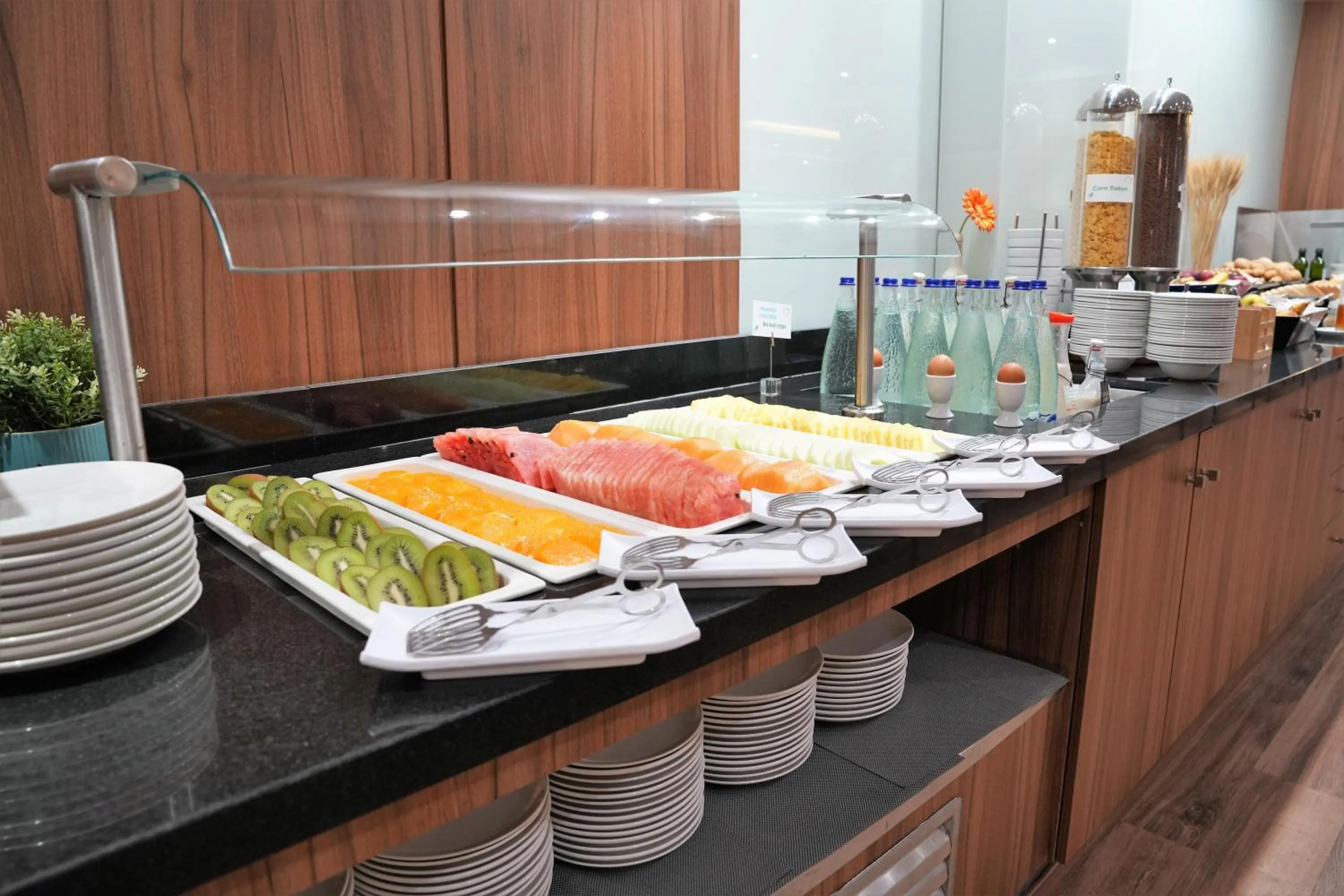 Restaurant/places to eat in Port Feria Valencia