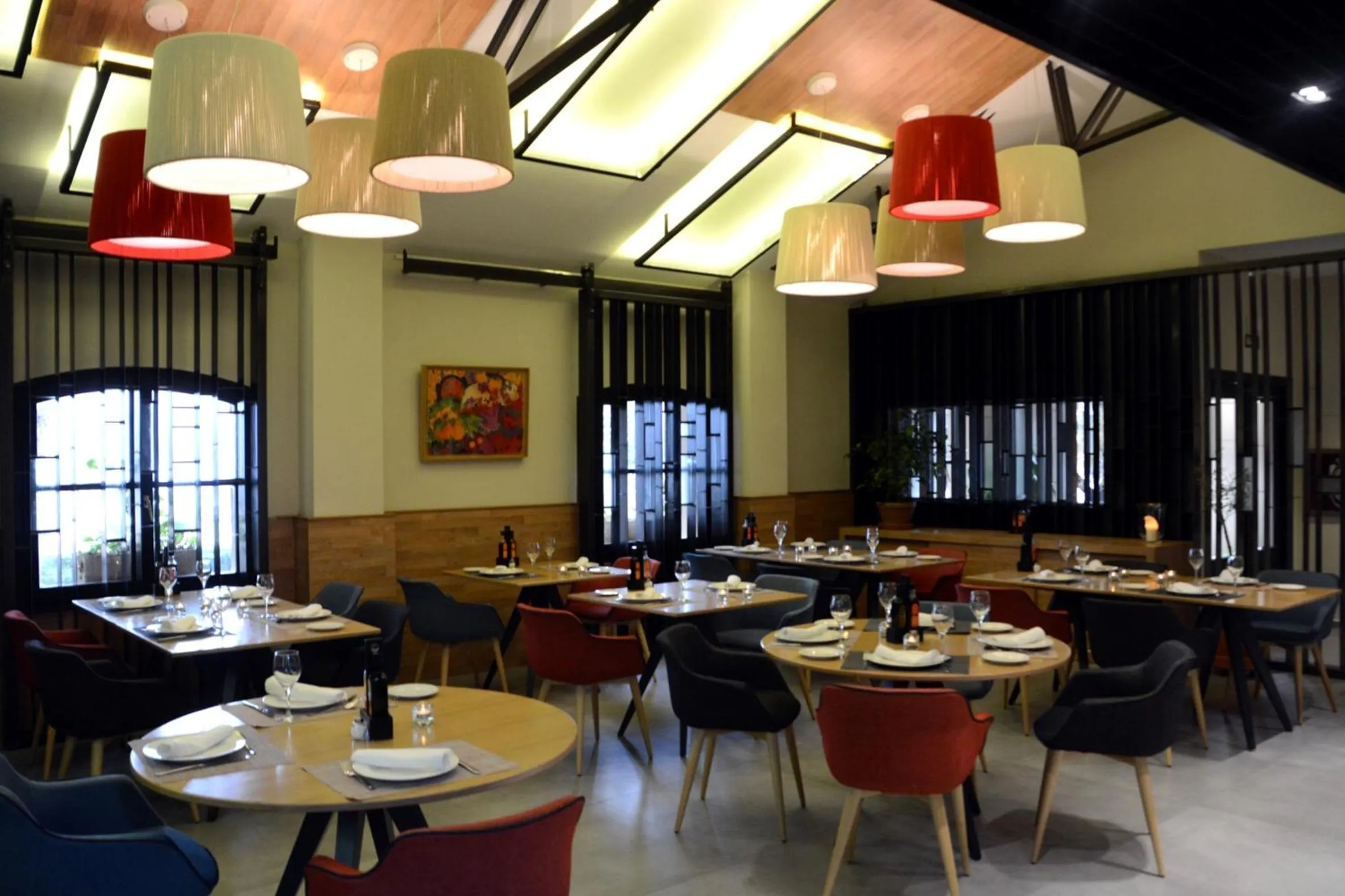 Restaurant/places to eat in Hotel L'Estació