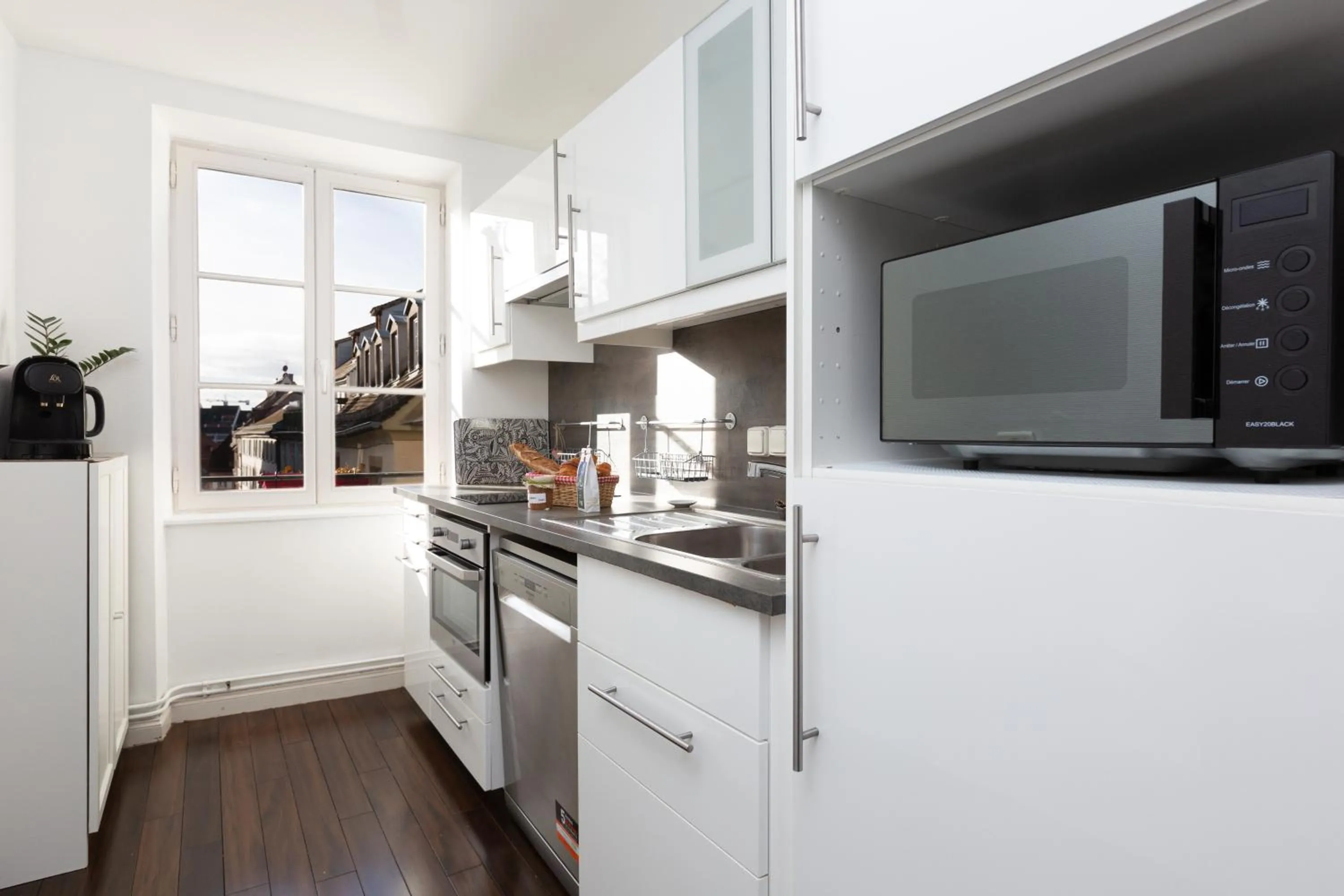 Coffee/tea facilities in Petite France-Cathédrale, Duplex 100m2- 3 chambres