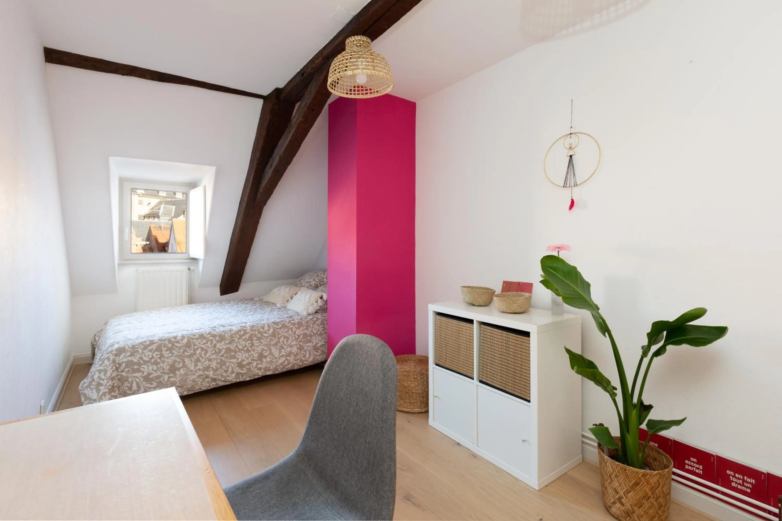 Photo of the whole room, Bed in Petite France-Cathédrale, Duplex 100m2- 3 chambres