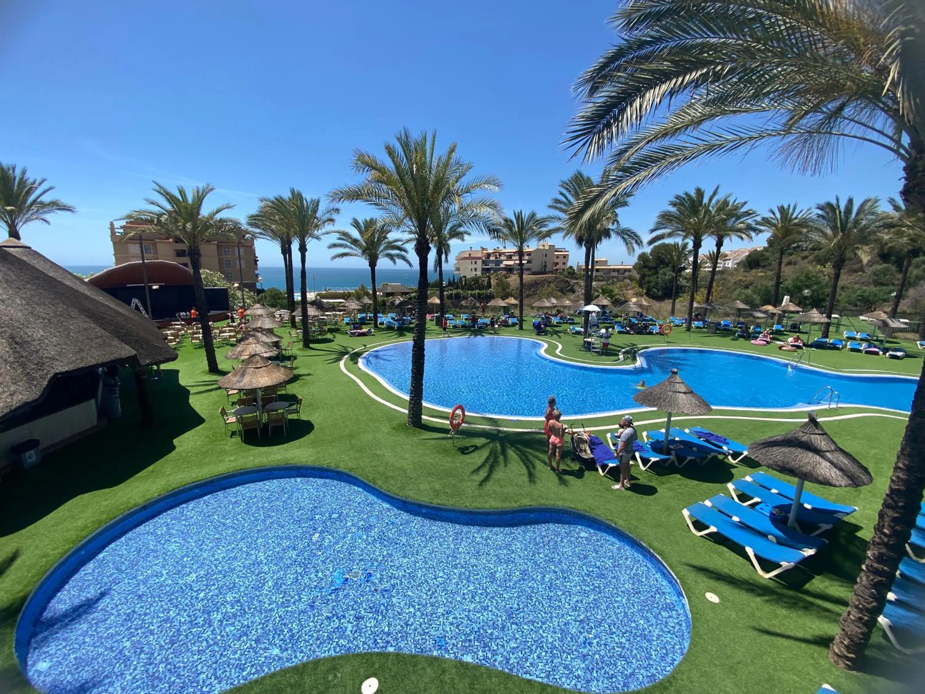 Swimming pool in Holiday World RIWO Hotel.