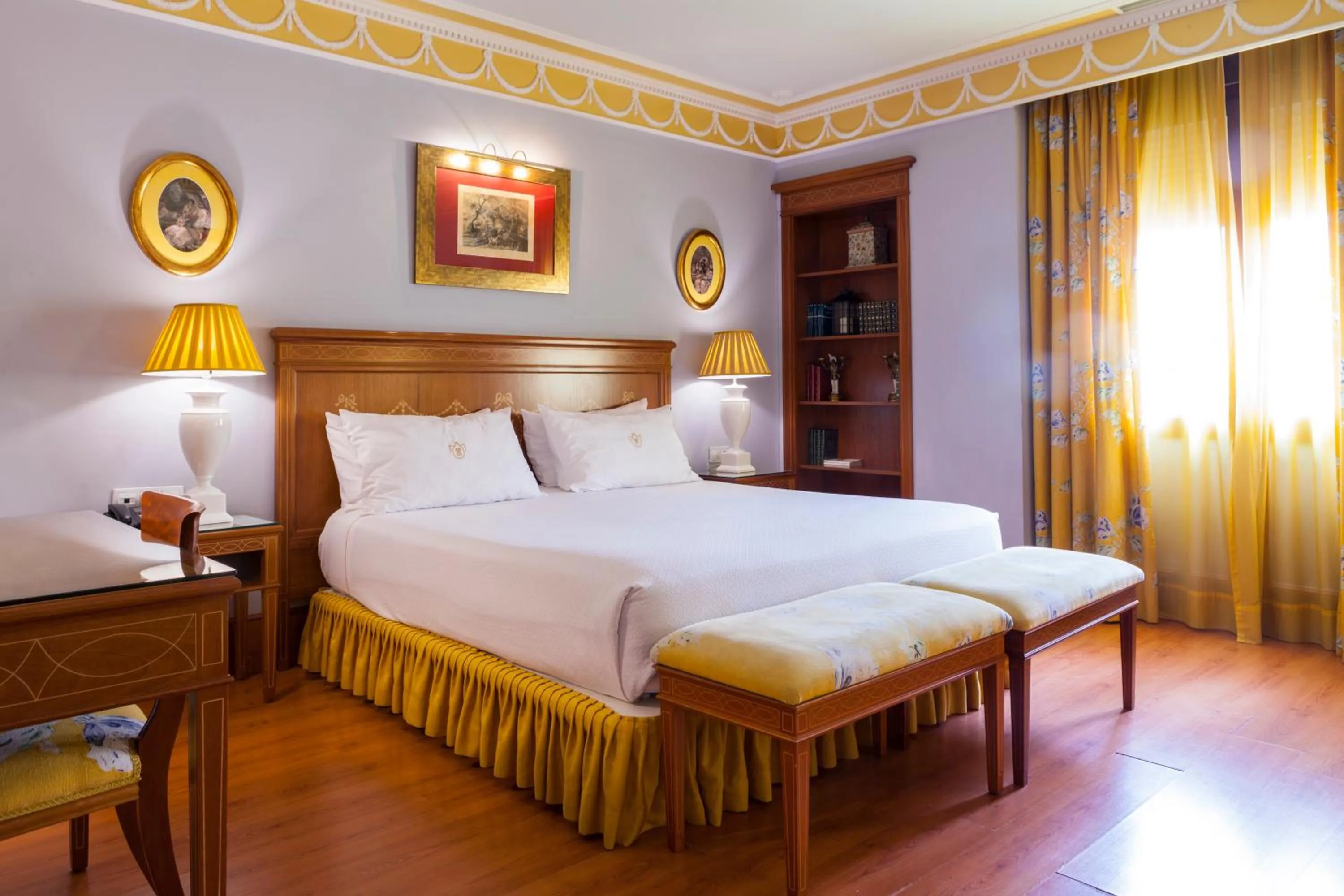 Bed in Hotel Inglaterra