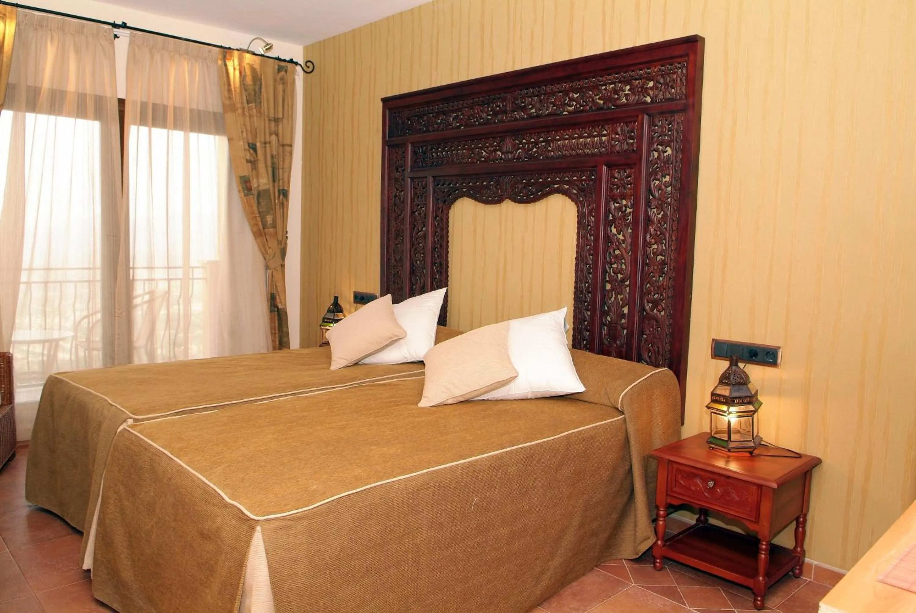 Photo of the whole room, Bed in Hotel & Spa Sierra de Cazorla 4*