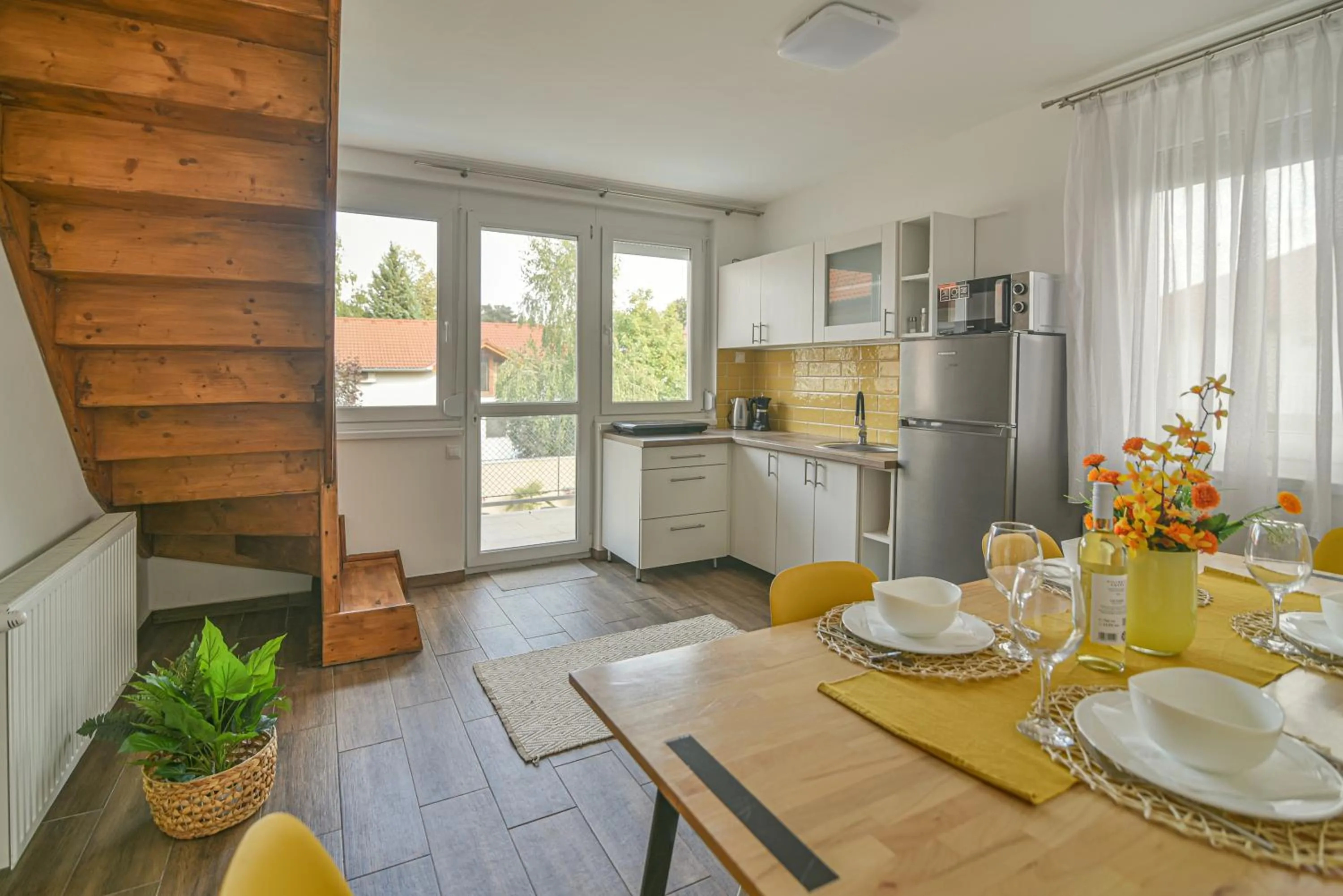 Kitchen or kitchenette in Happy Apartments