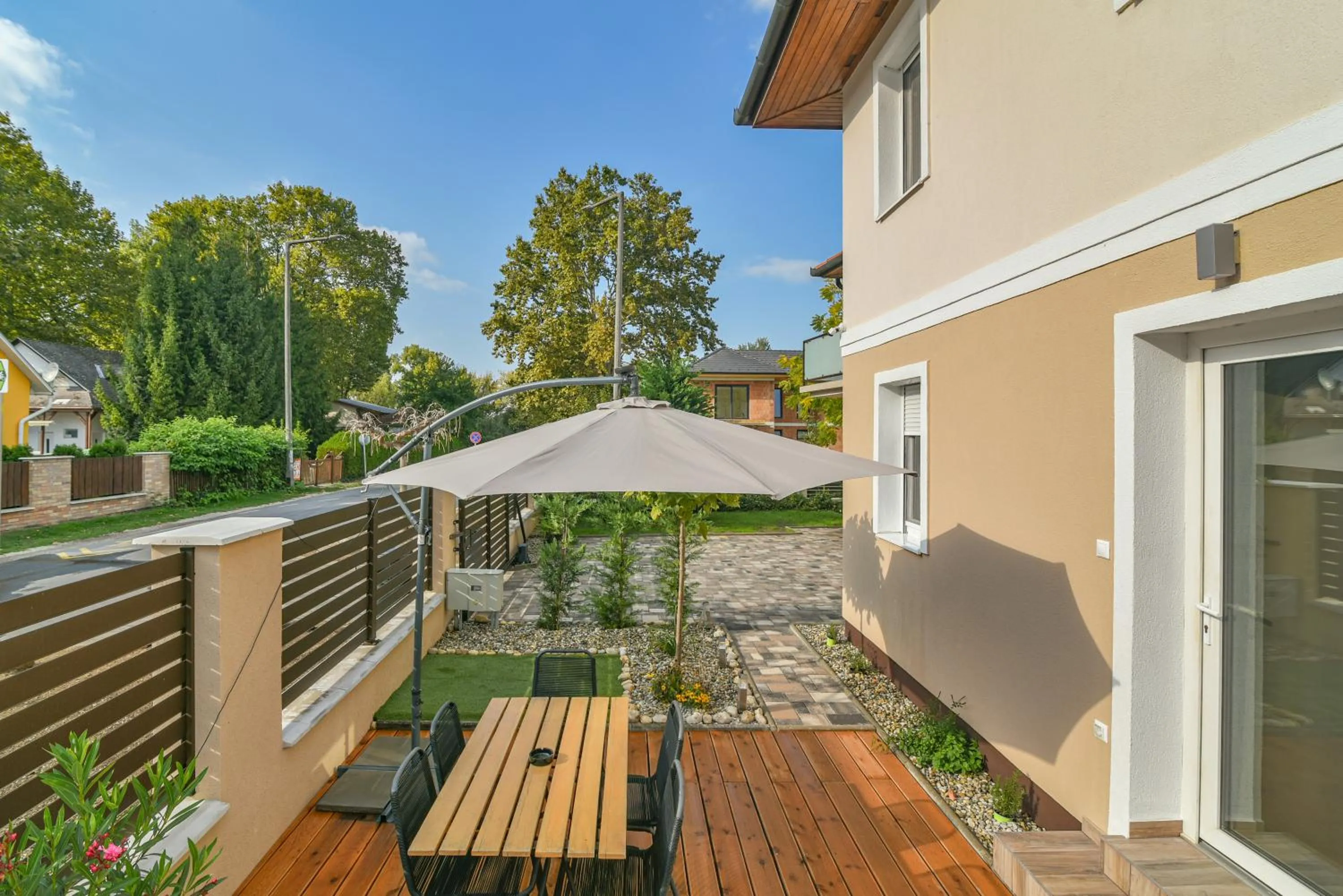 Patio in Happy Apartments