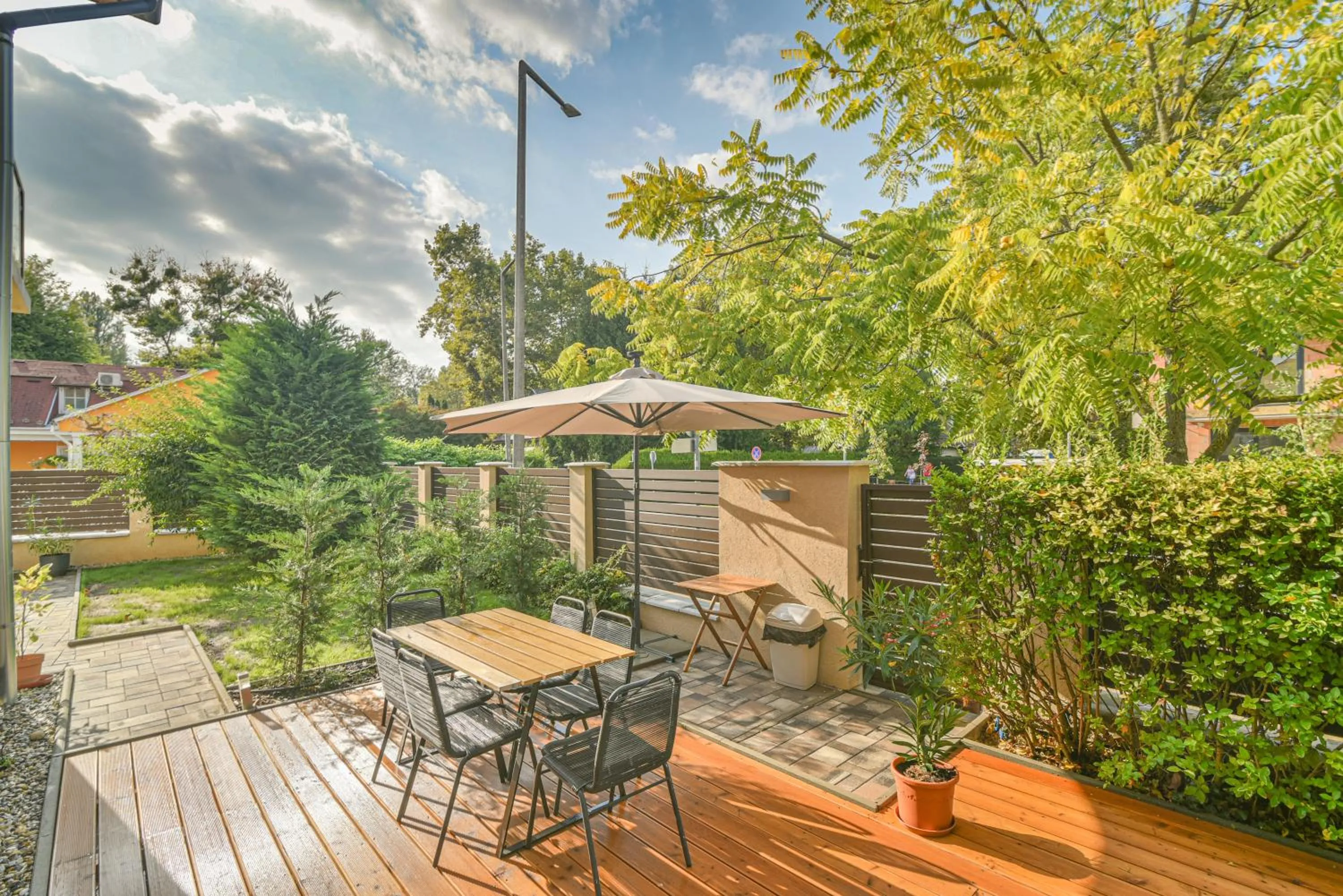 Patio in Happy Apartments