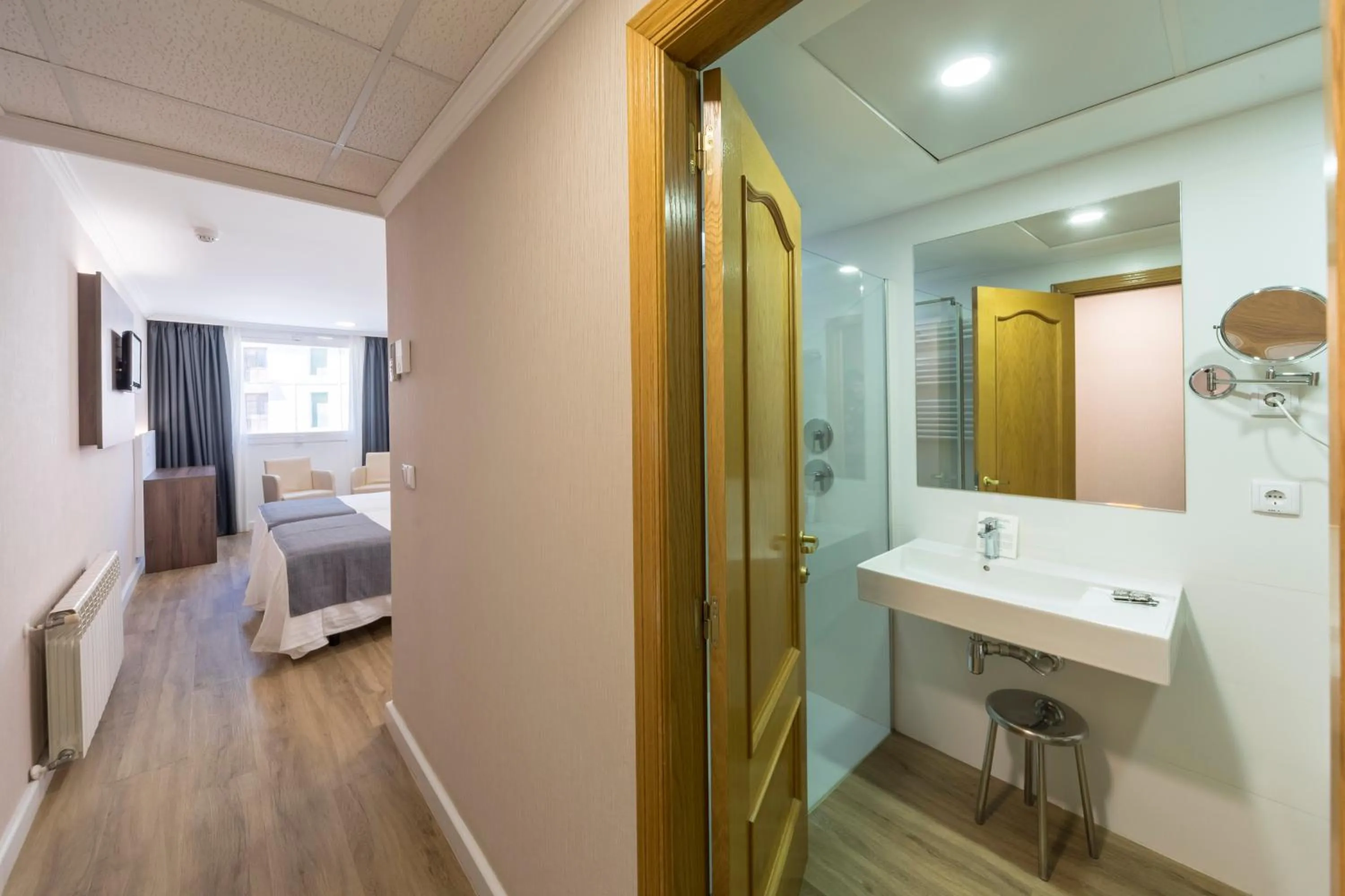 Photo of the whole room, Bed in Hotel Rosaleda del Mijares