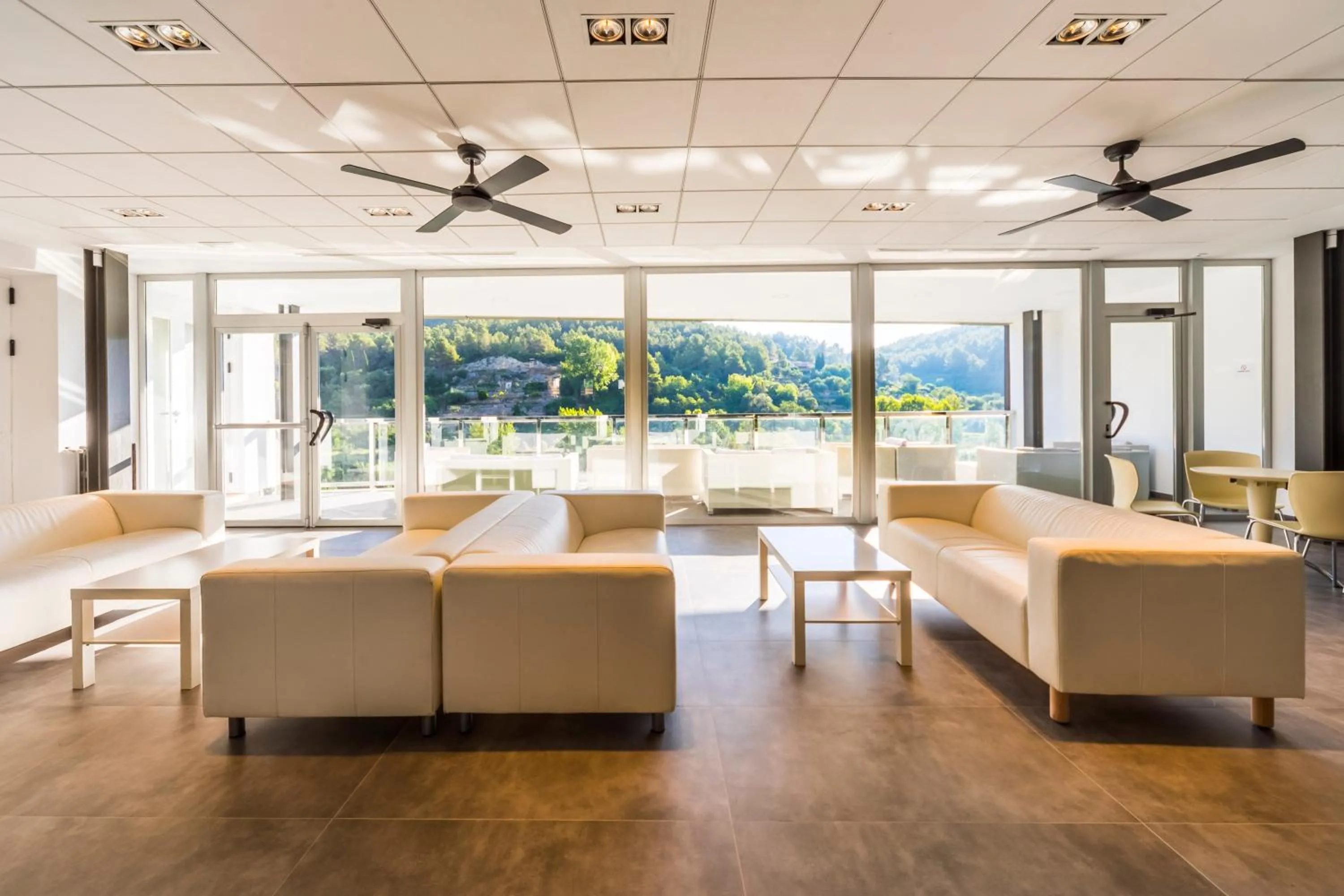 Lobby or reception in Hotel Rosaleda del Mijares