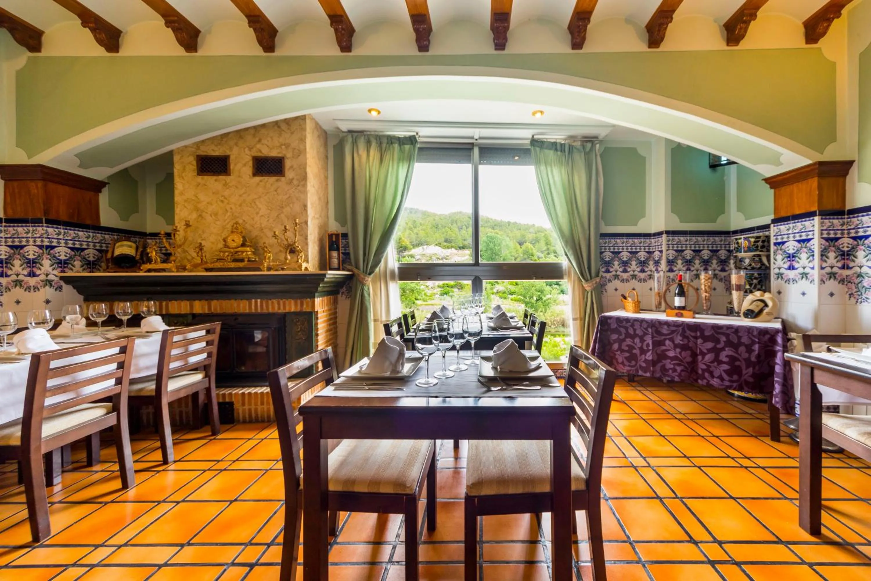 Restaurant/places to eat in Hotel Rosaleda del Mijares