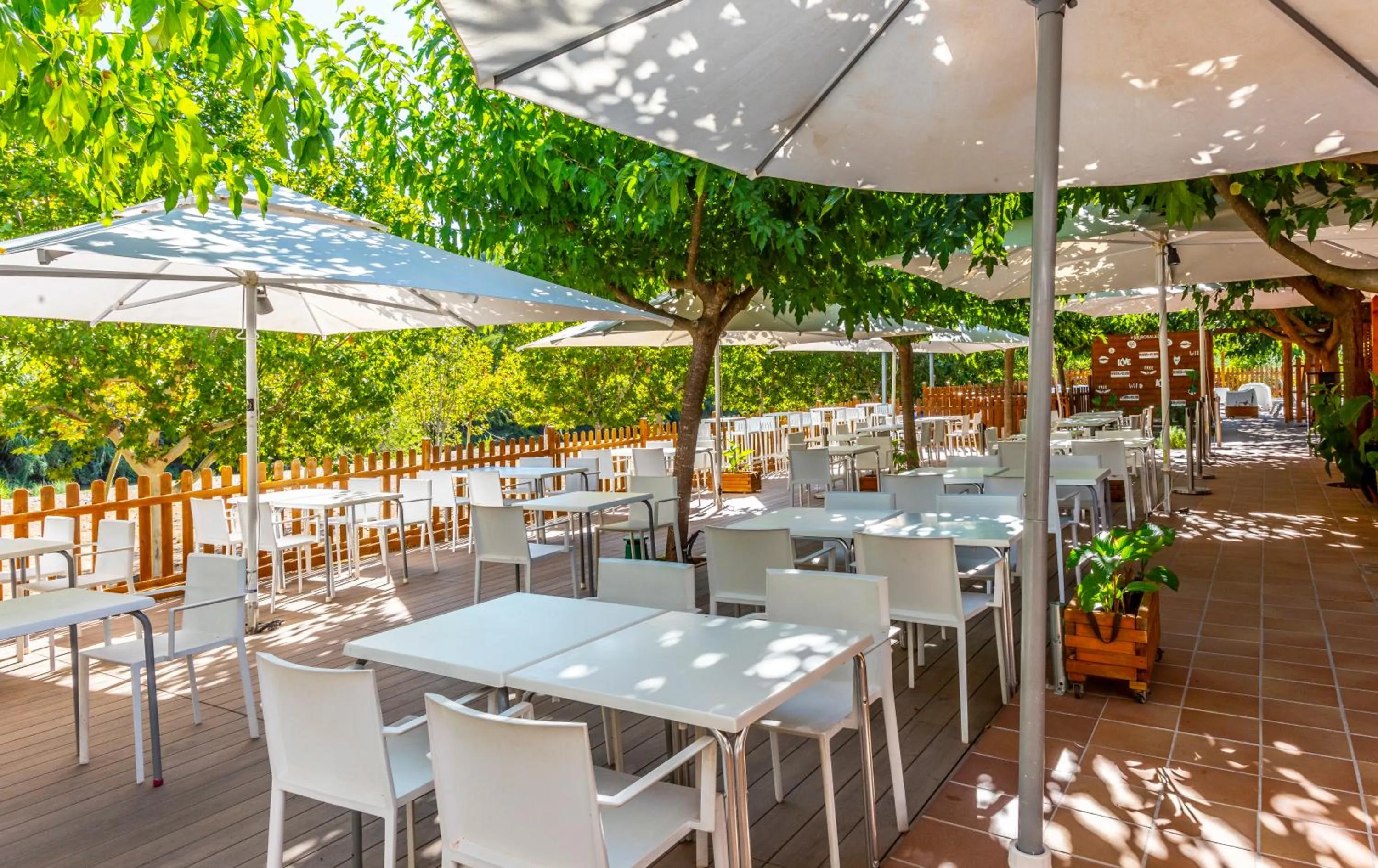 Restaurant/places to eat in Hotel Rosaleda del Mijares