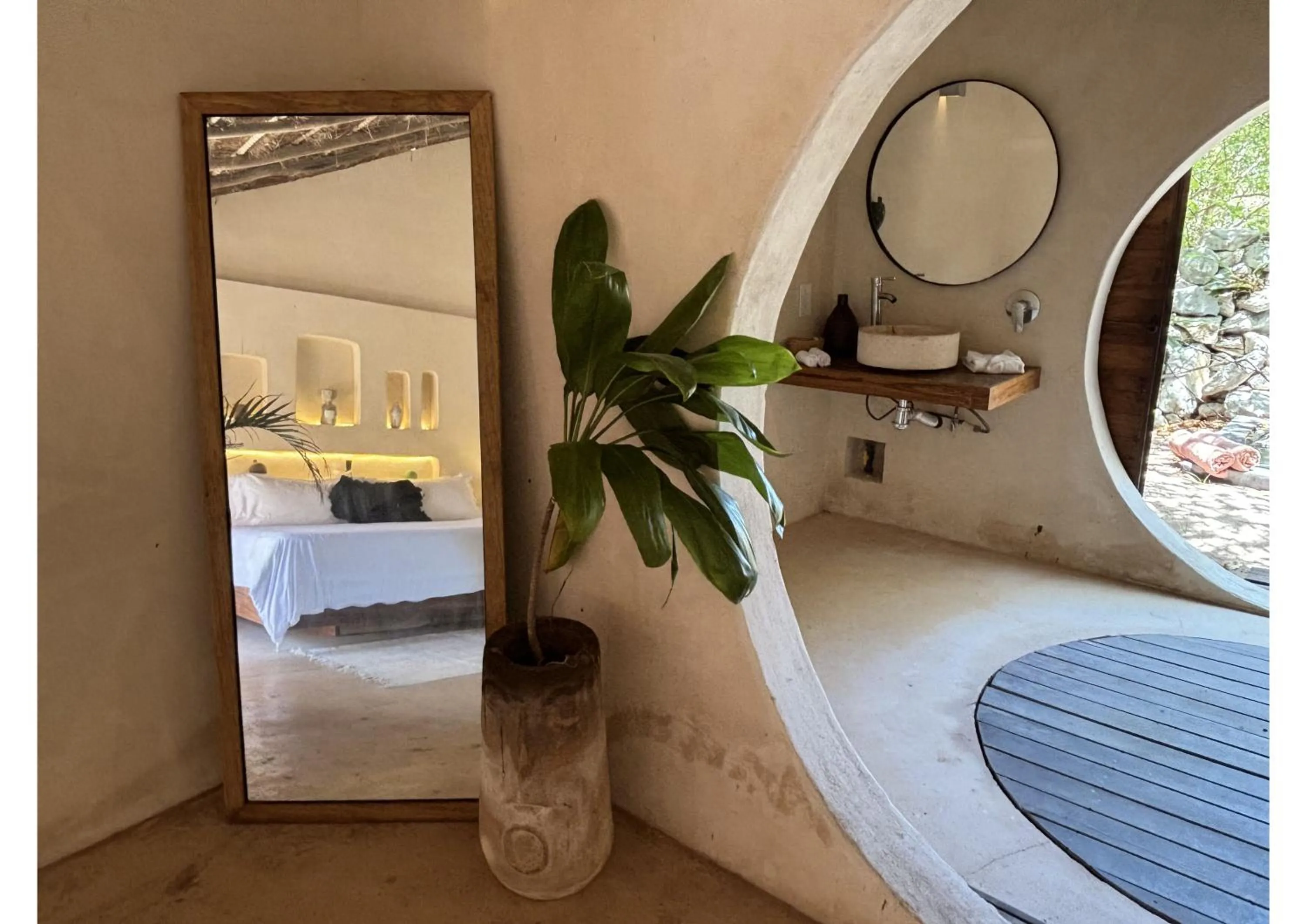 Bed in Zenote Sanctuary