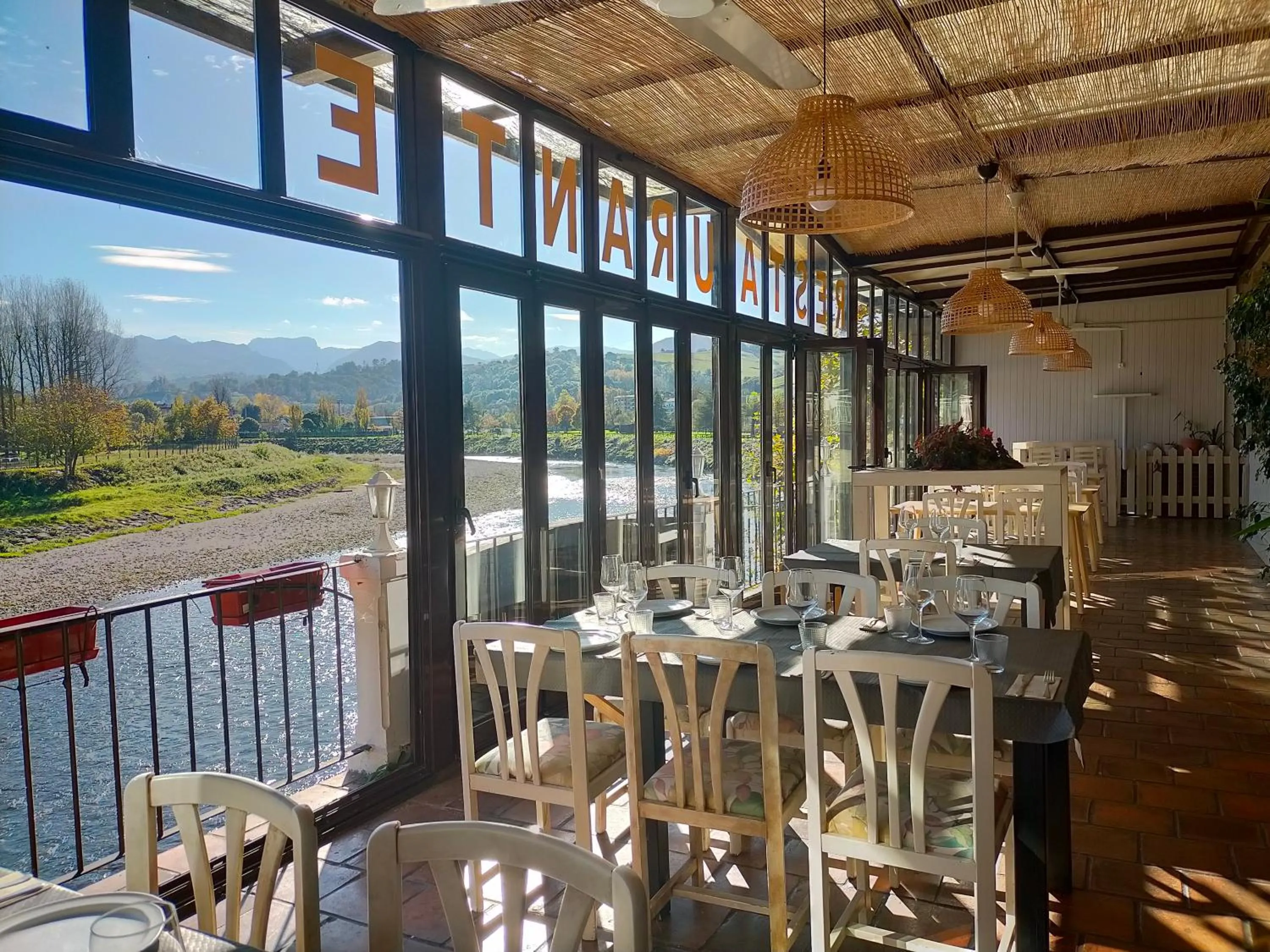 Restaurant/places to eat in Hotel Casona del Sella