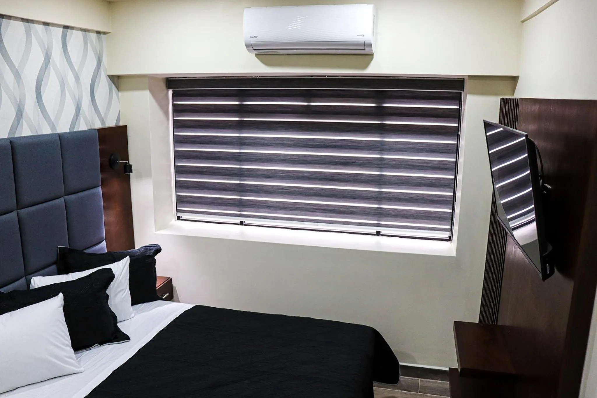 Bed in HOTEL MISION 11