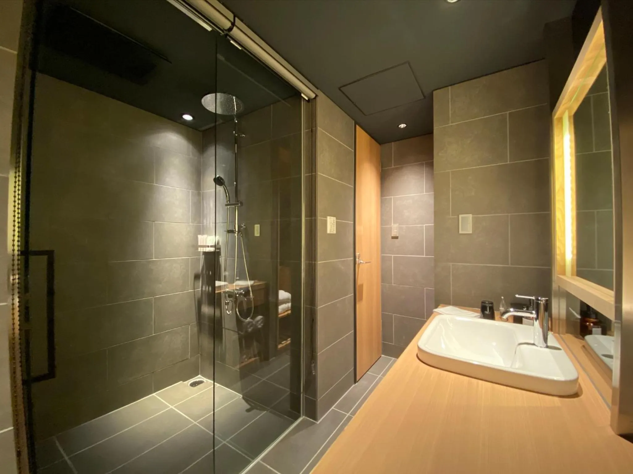 Shower in Hotel Zagakukan