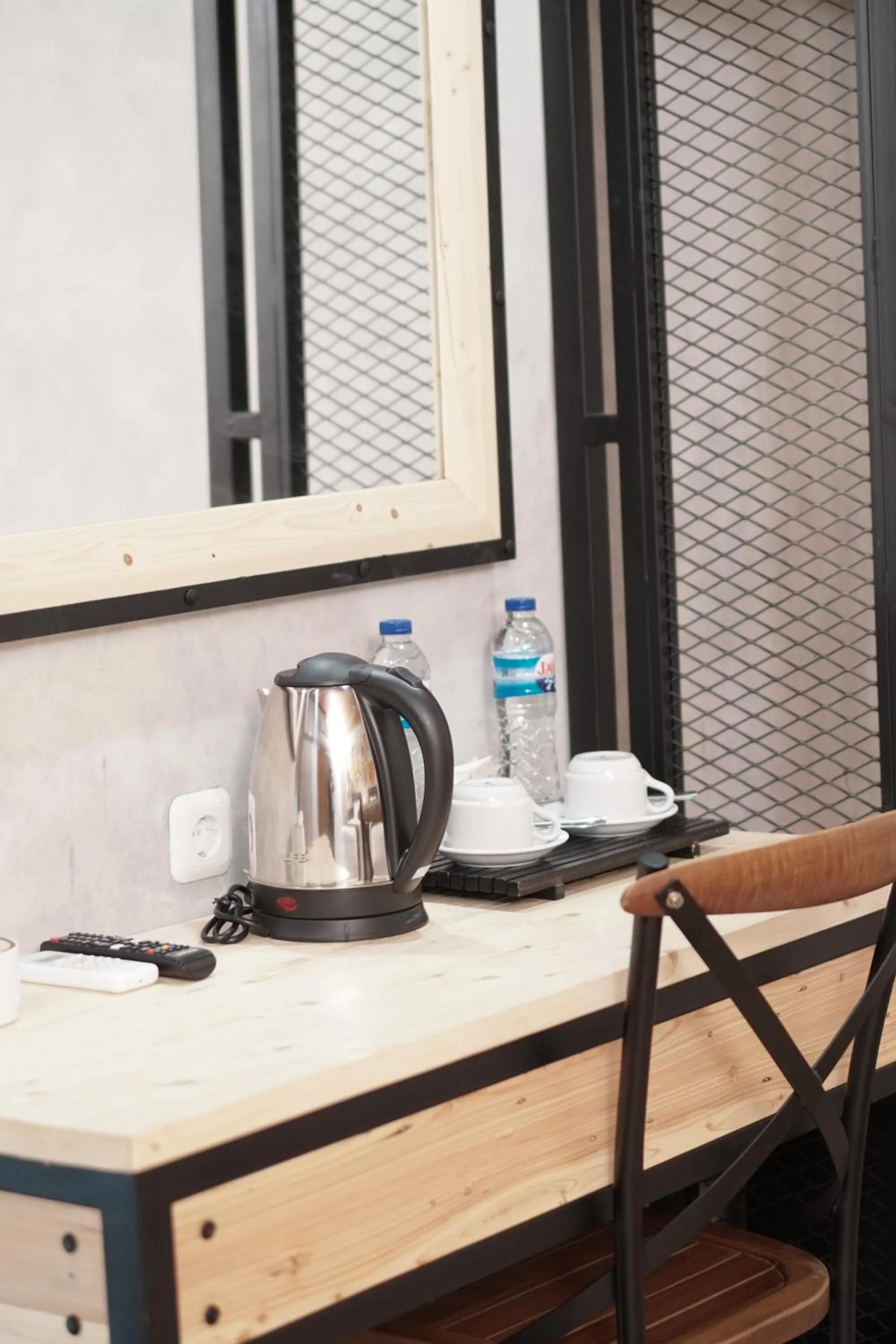 Coffee/tea facilities in Hotel New Puri Garden