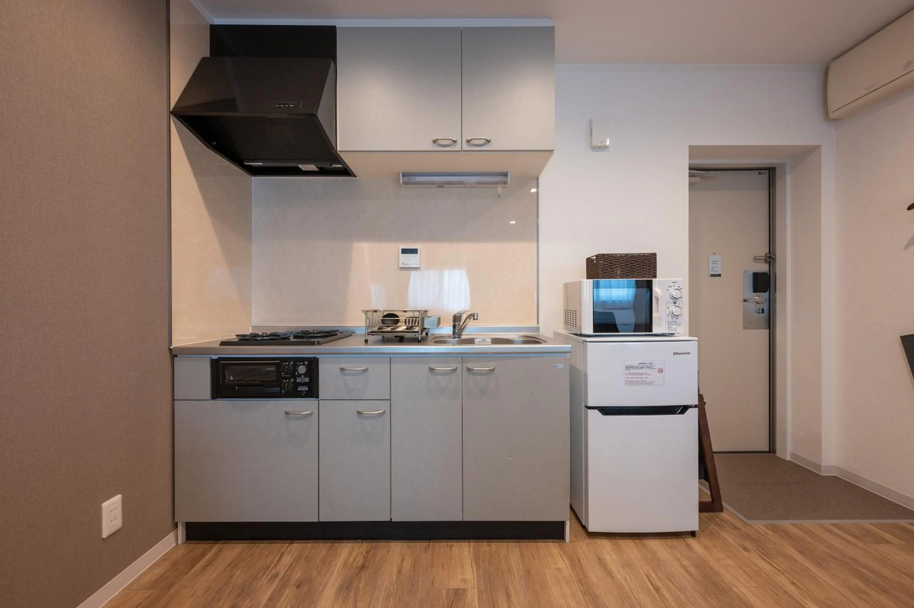 Kitchen or kitchenette in HOTEL R9 The Yard Sakai