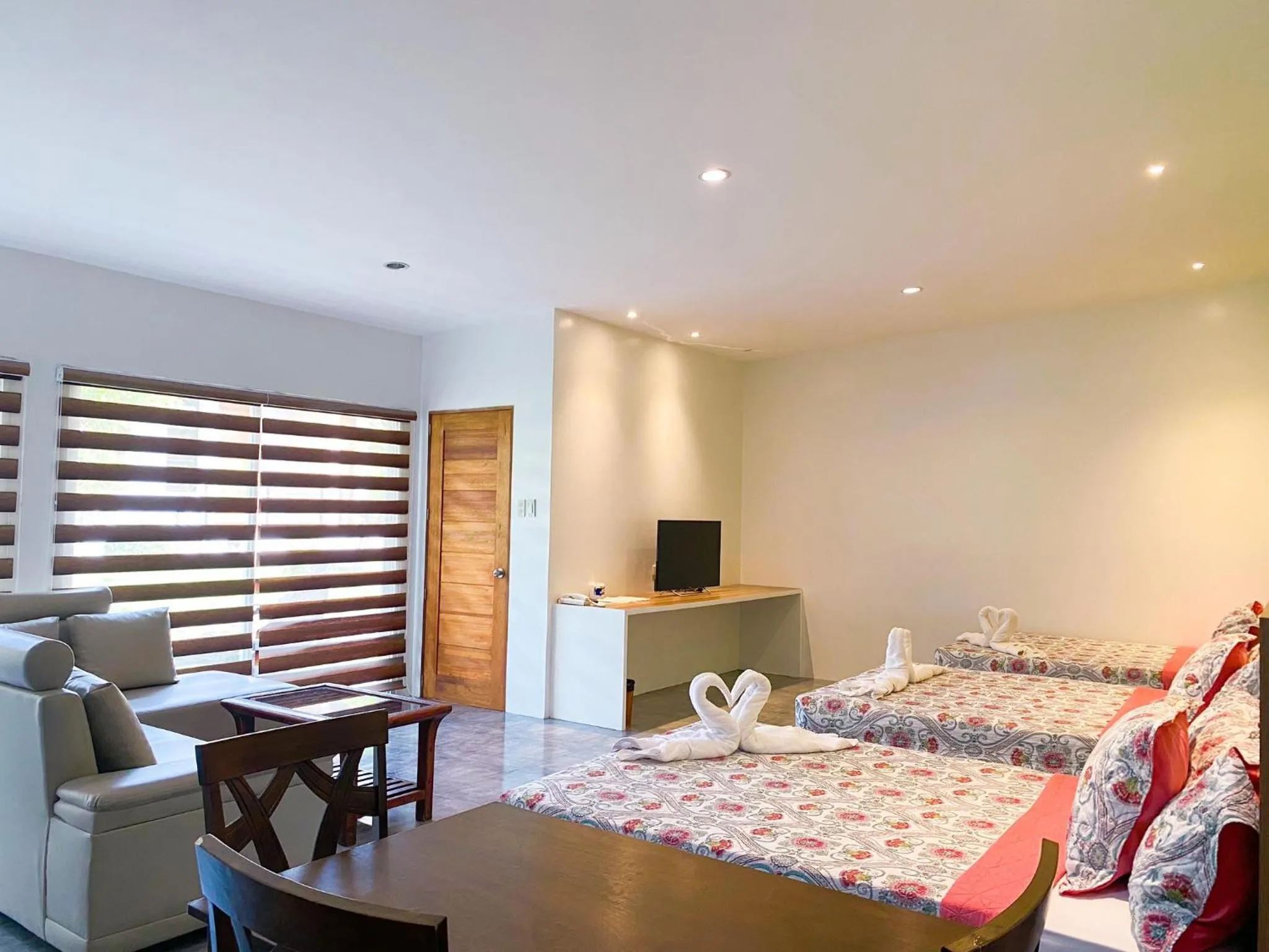 Photo of the whole room, Bed in Casa De Española Hotel and Resort