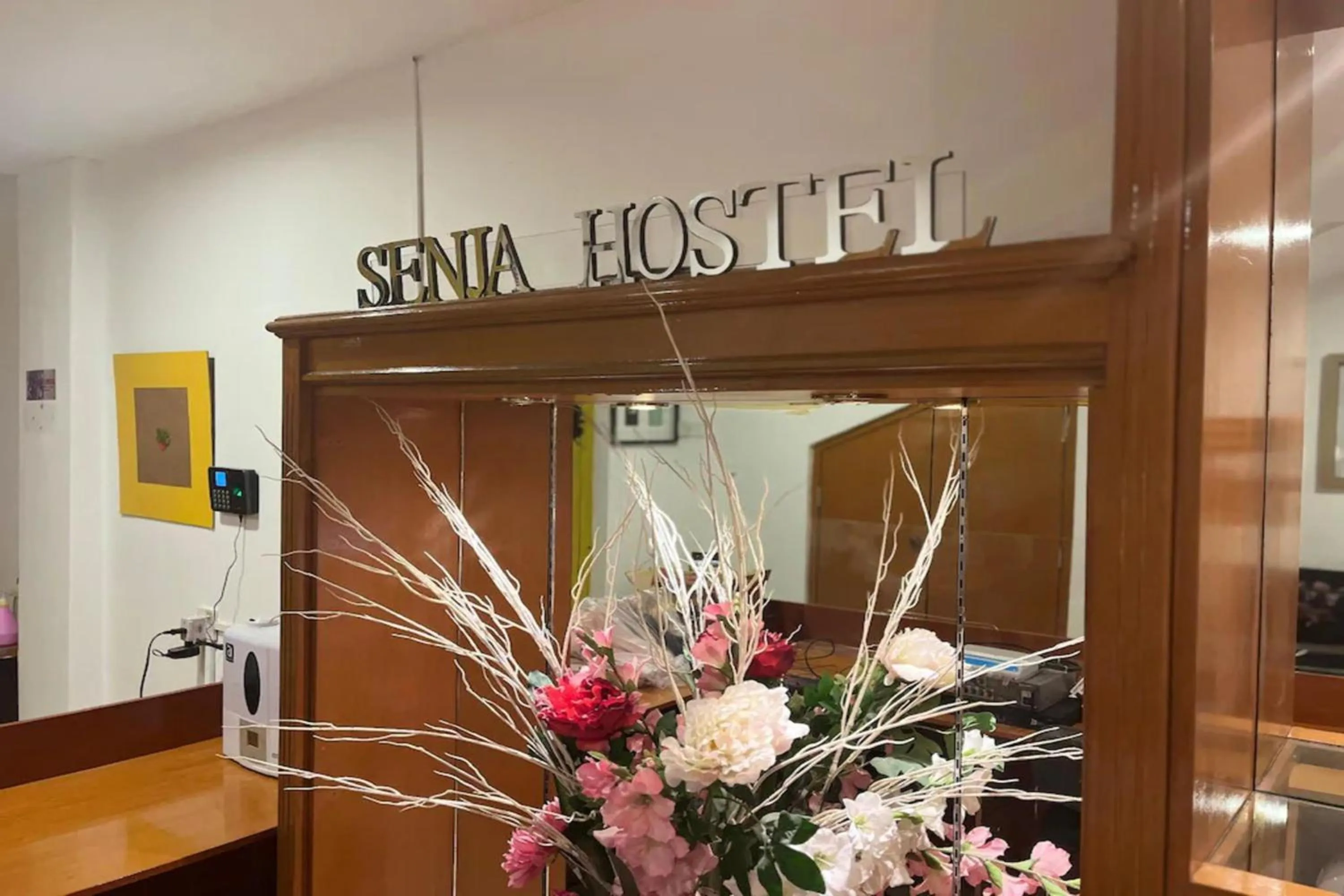 Area and facilities in Hotel O Senja Hostel Chinatown