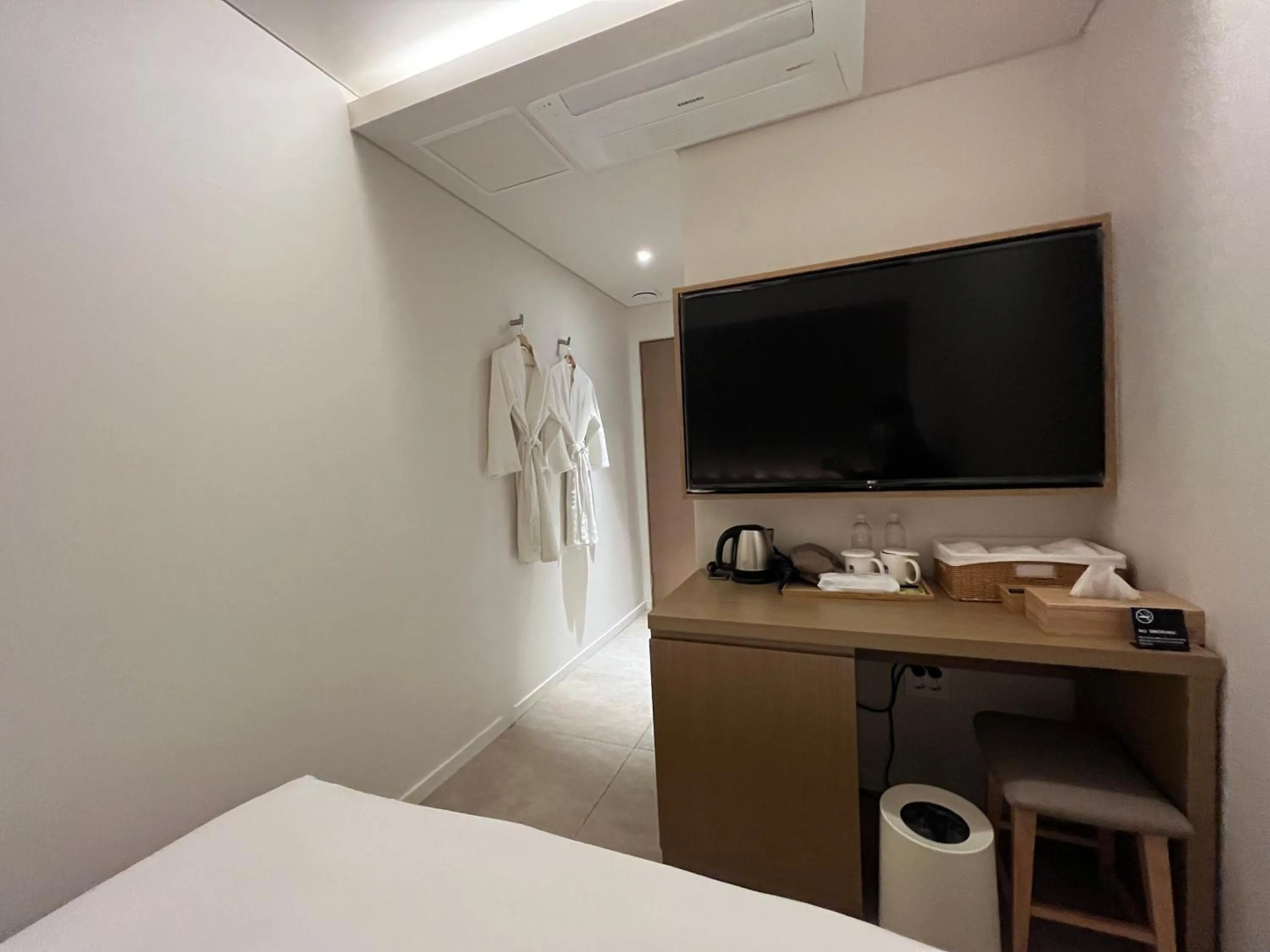 TV and multimedia, Bed in Sodo Hotel Paju