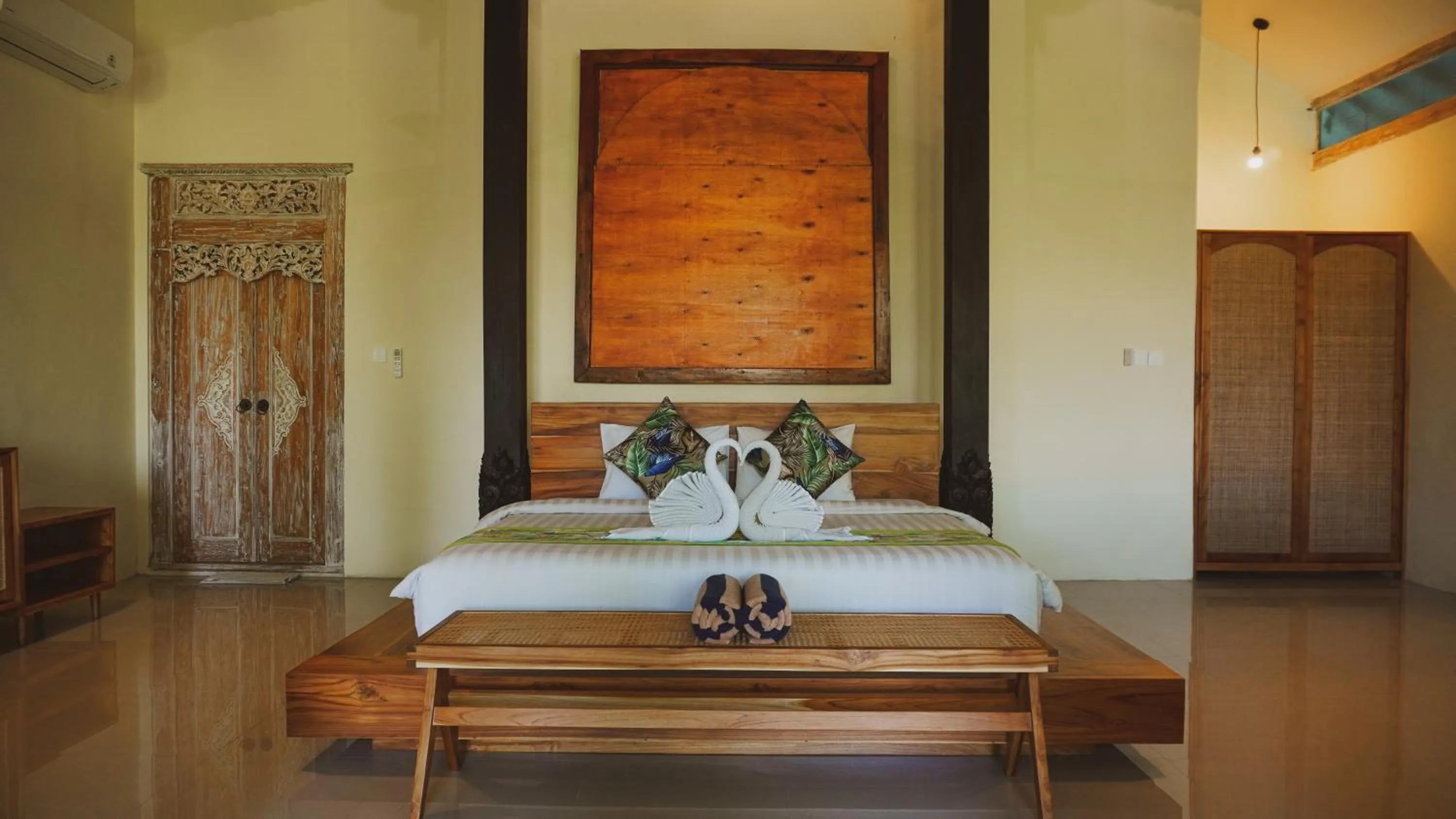 Bedroom, Bed in Green Tree House Villa Ubud