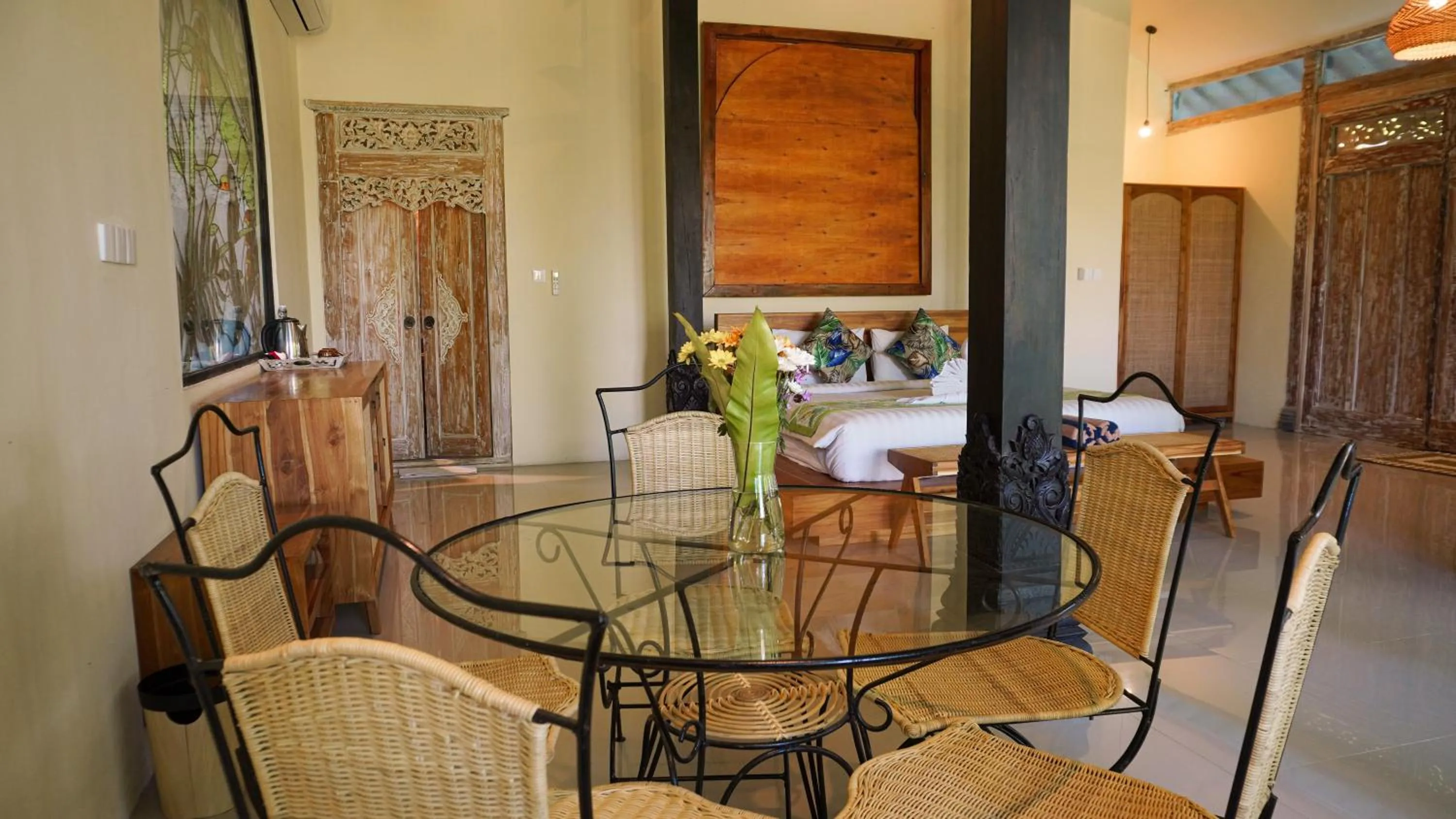 Seating area in Green Tree House Villa Ubud