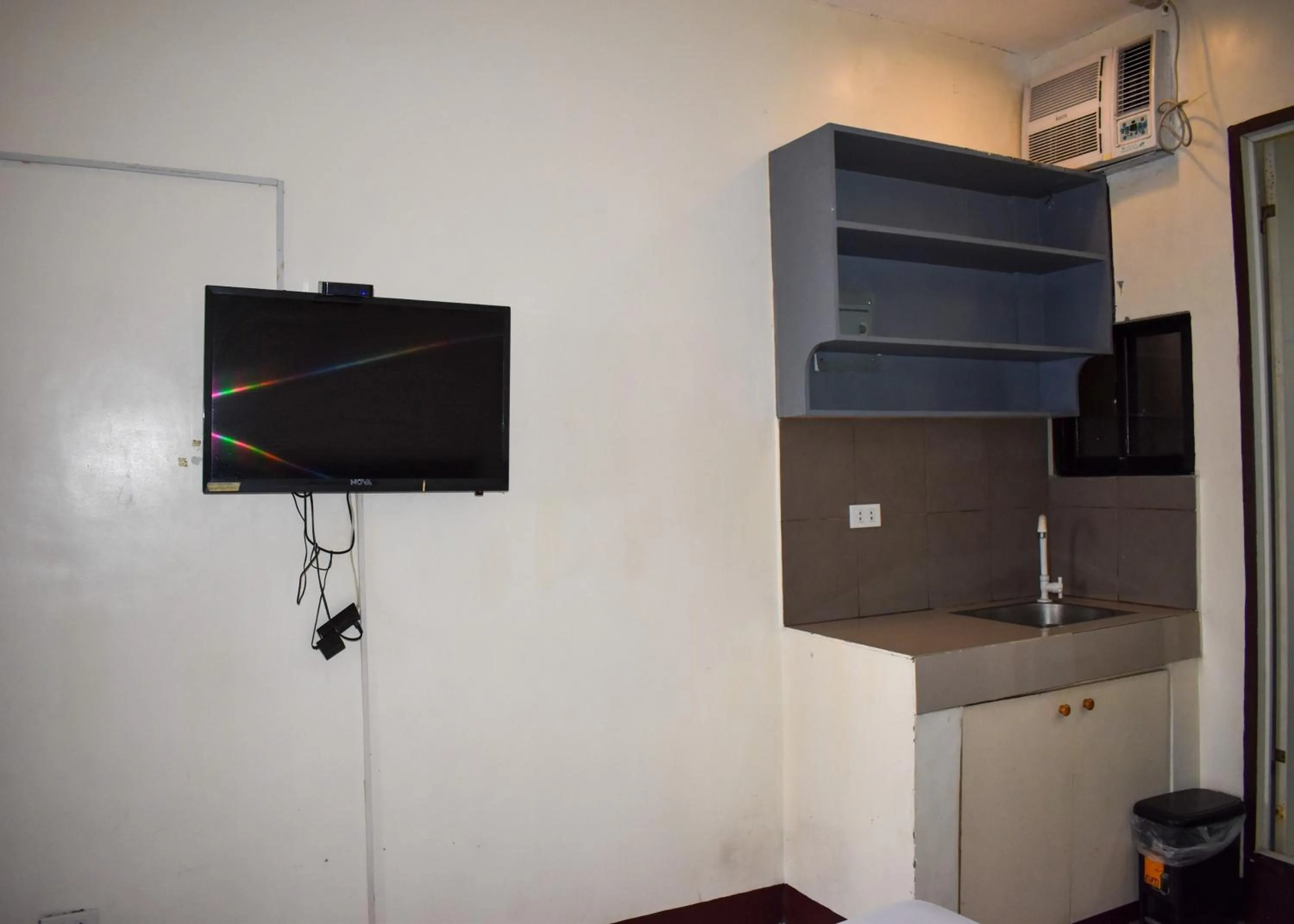 TV and multimedia in 1812 VC Lodge