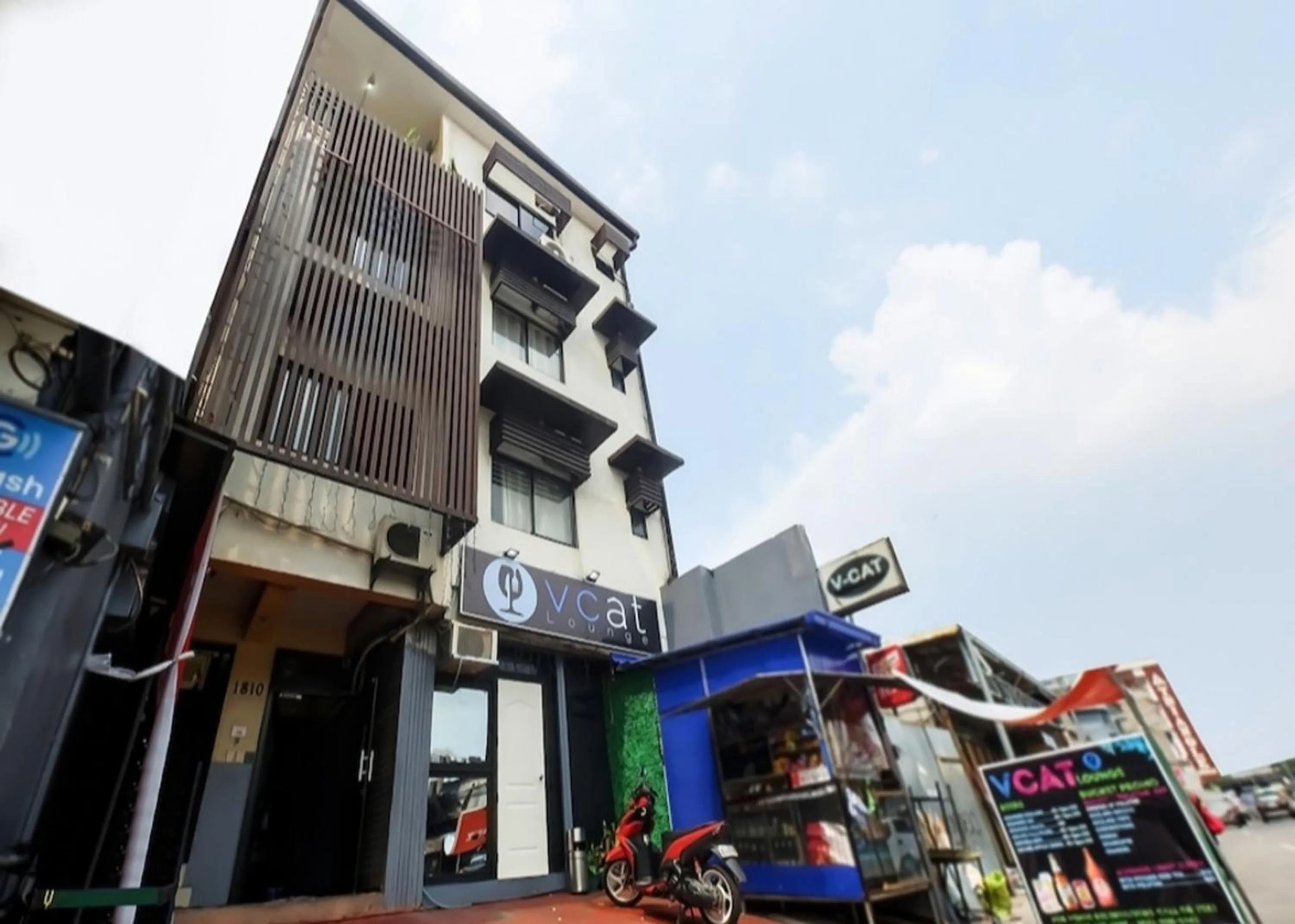 Property building in 1812 VC Lodge