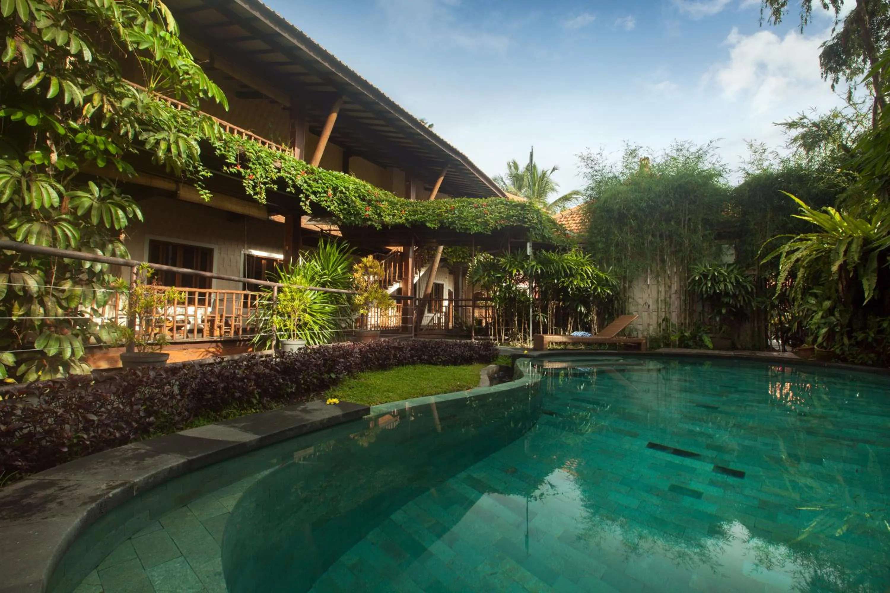 Swimming pool in Dwaraloka Retreat Ubud