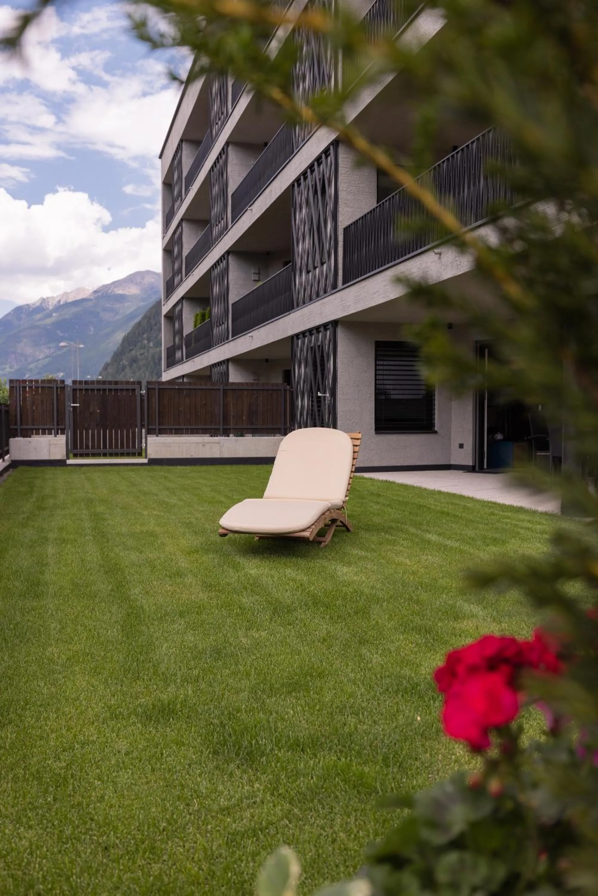 Garden in Apartment Ando