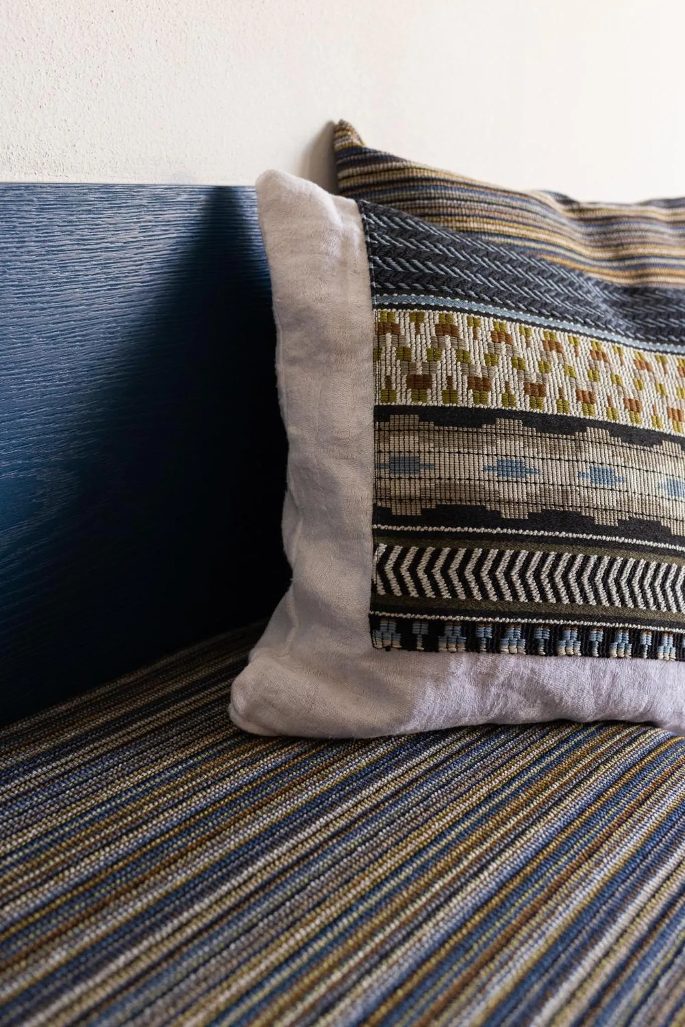Decorative detail, Bed in Apartment Ando