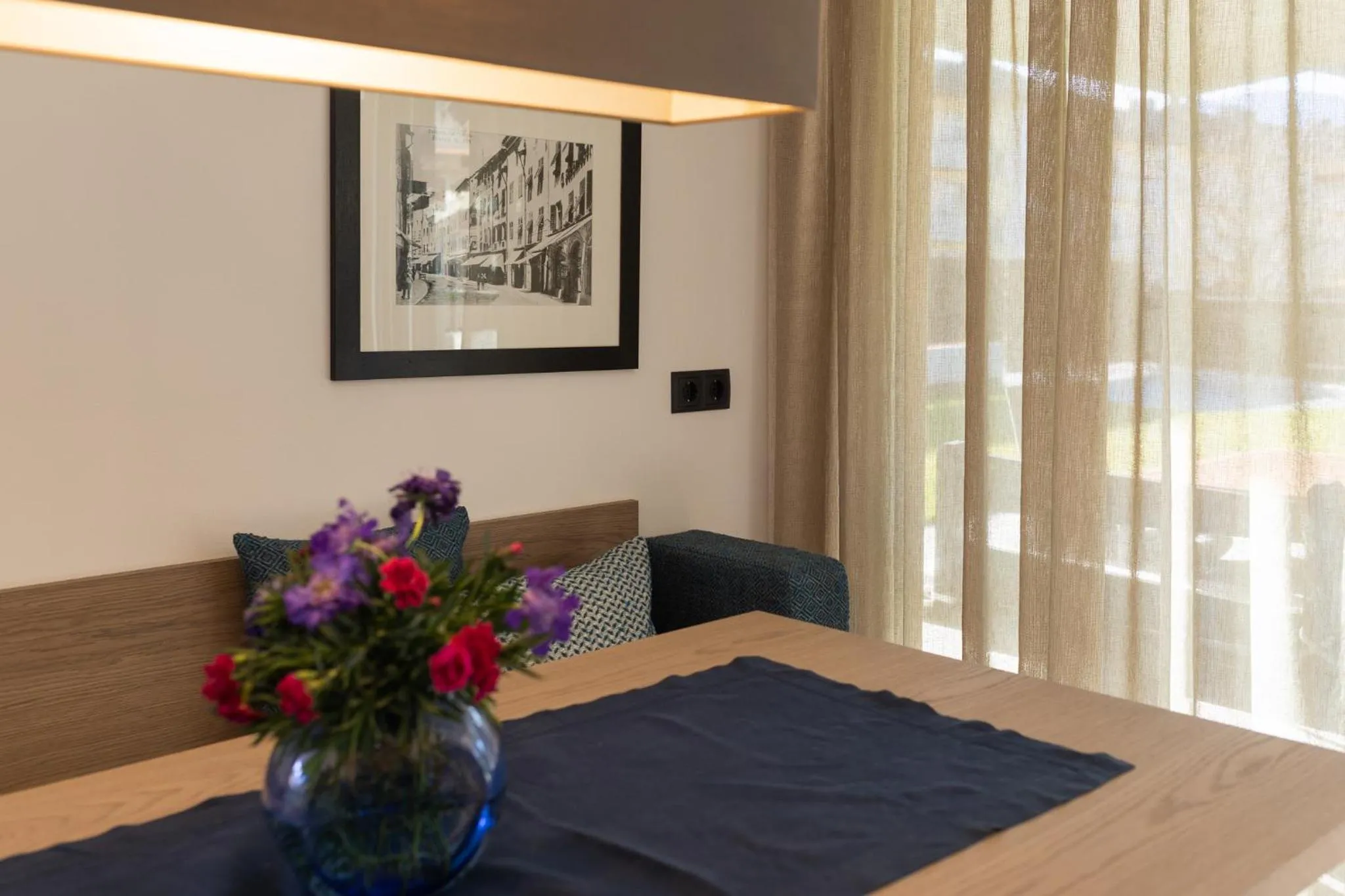 Living room, Bed in Apartment Ando