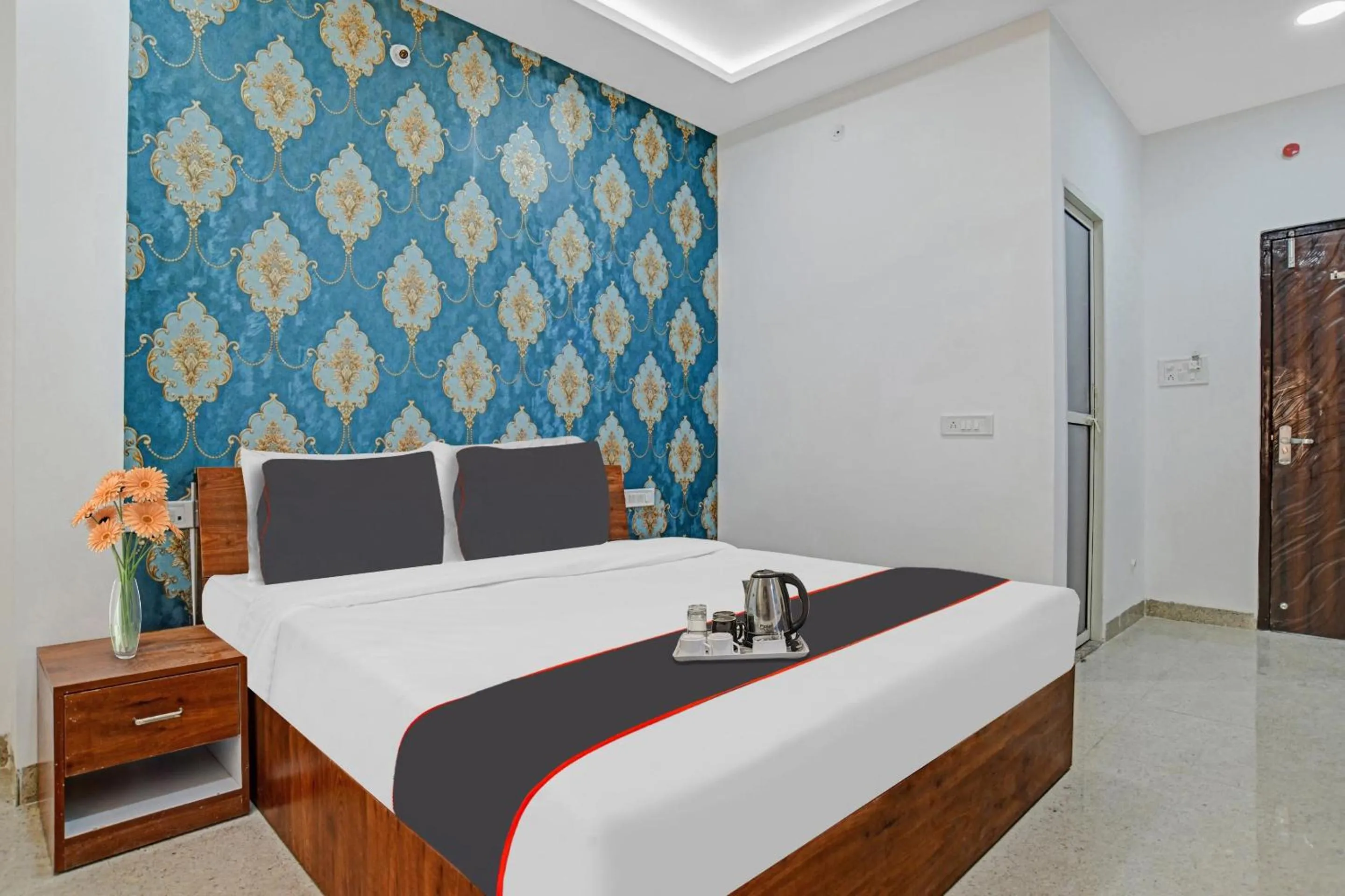 Bedroom, Bed in Hotel O Shivaay