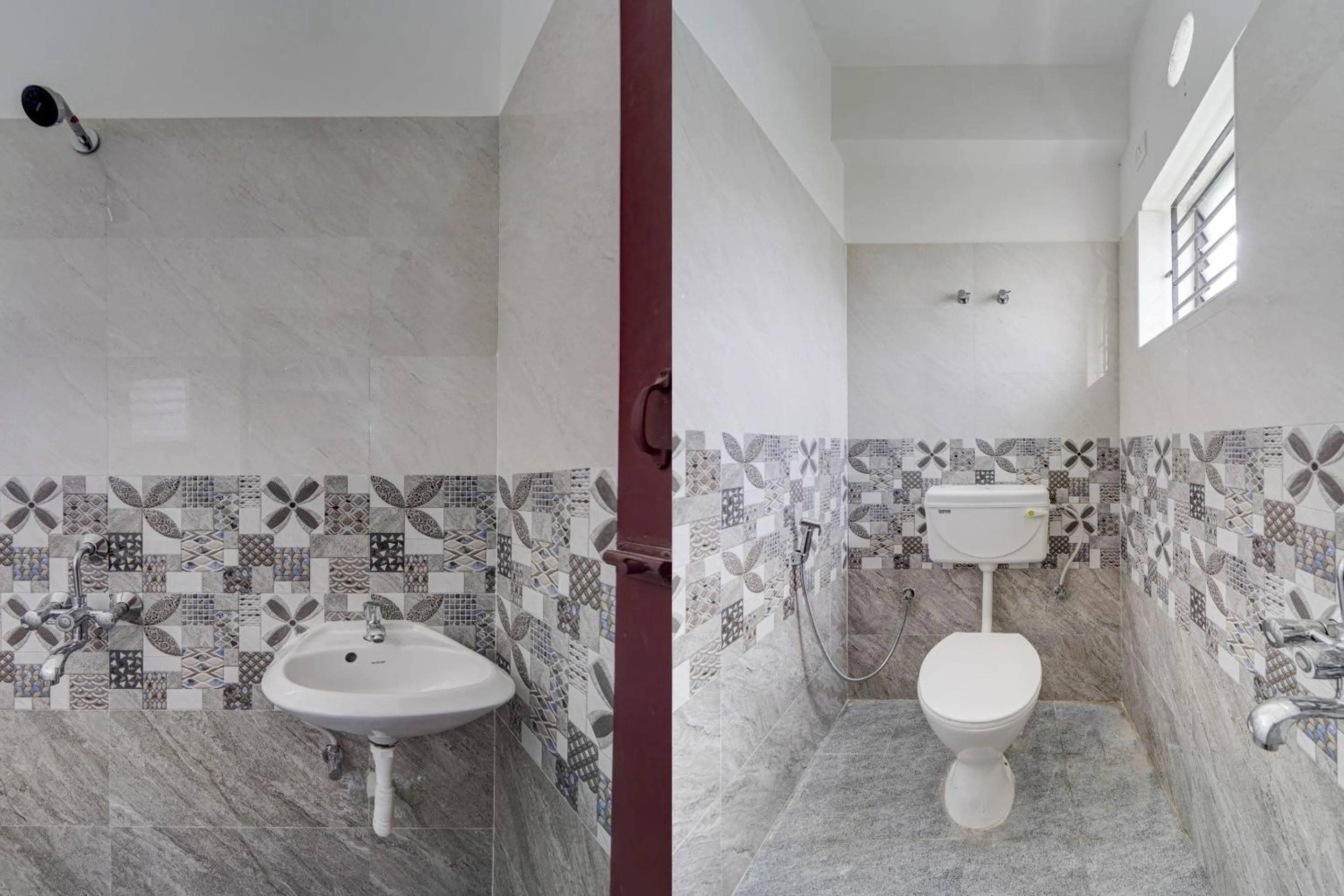 Bathroom in Hotel O J2 Service Appartment