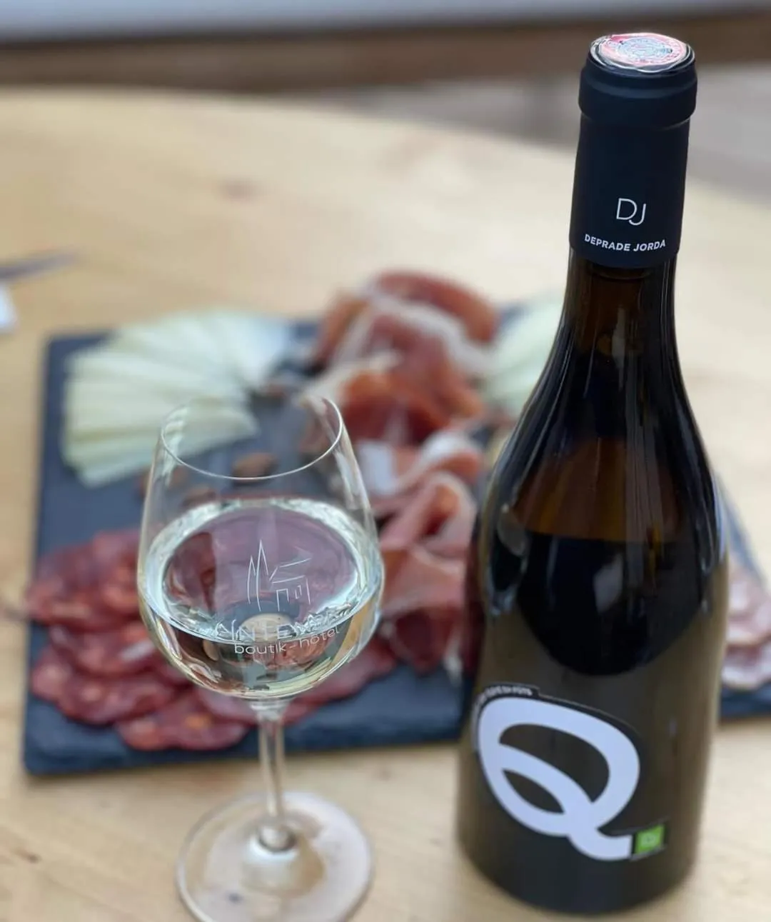 Lounge or bar in Intense Boutik-Hôtel