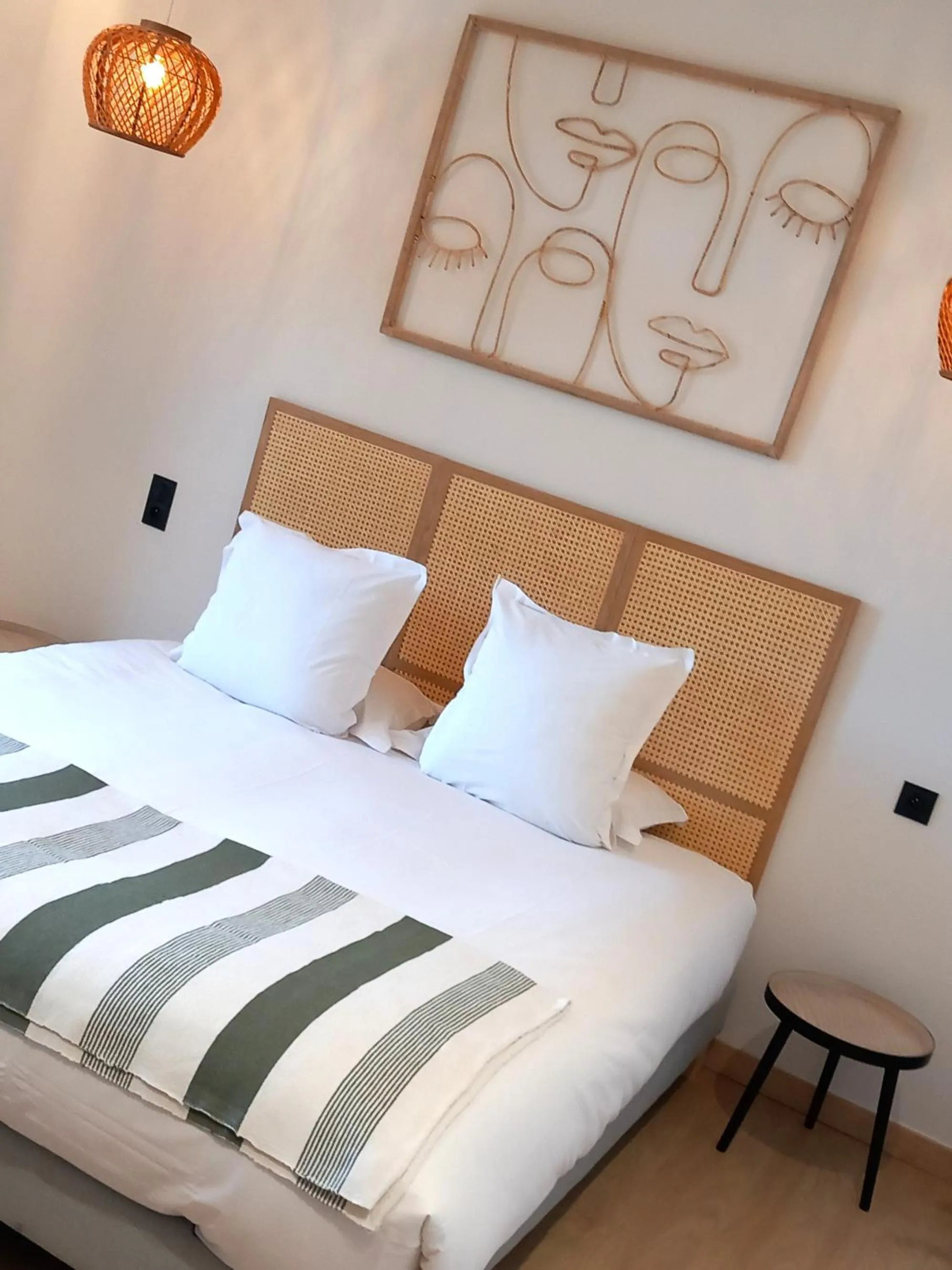 Bedroom, Bed in Intense Boutik-Hôtel