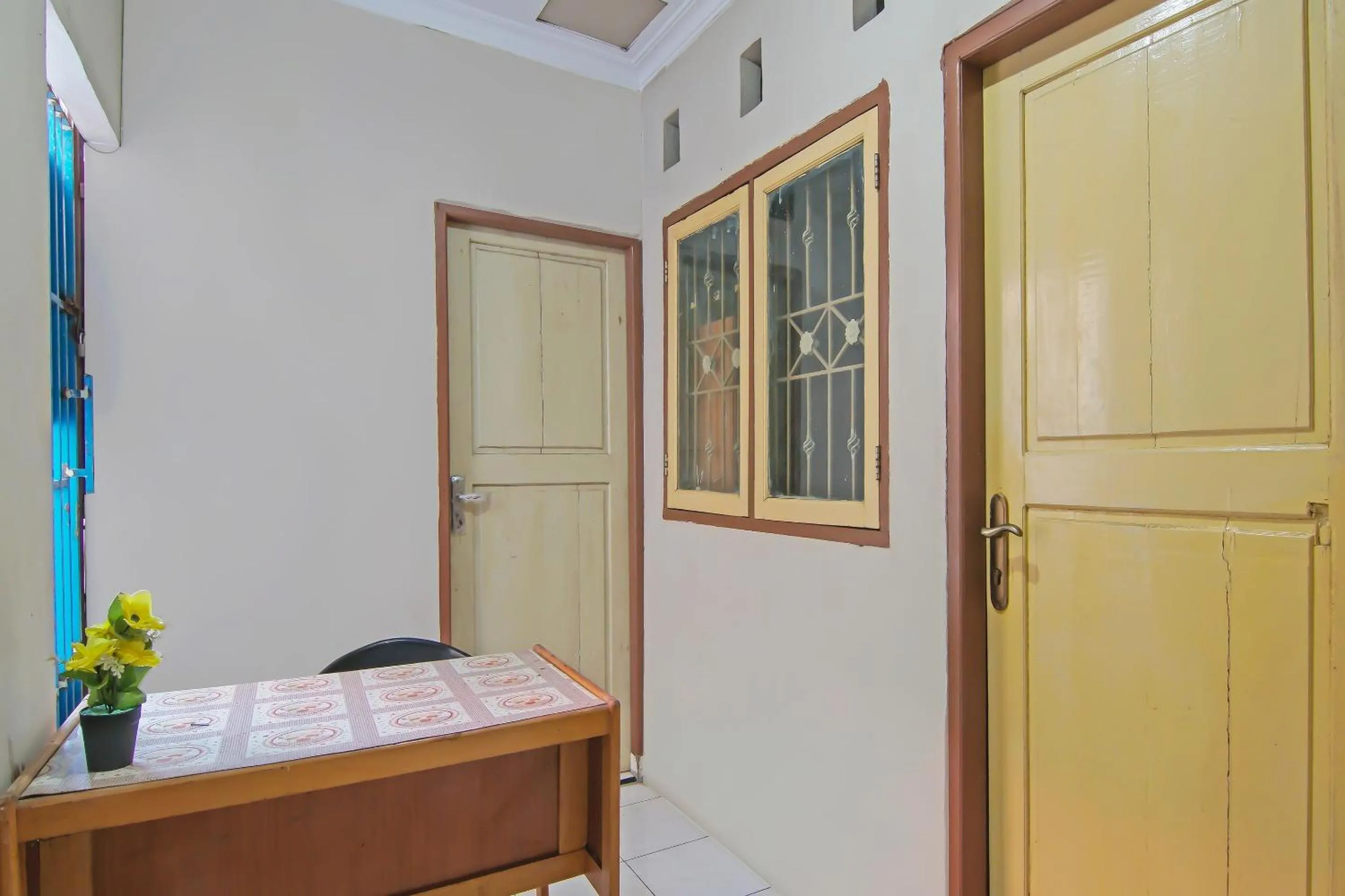 Lobby or reception in Hotel O Flamboyan 25 Homestay Syariah