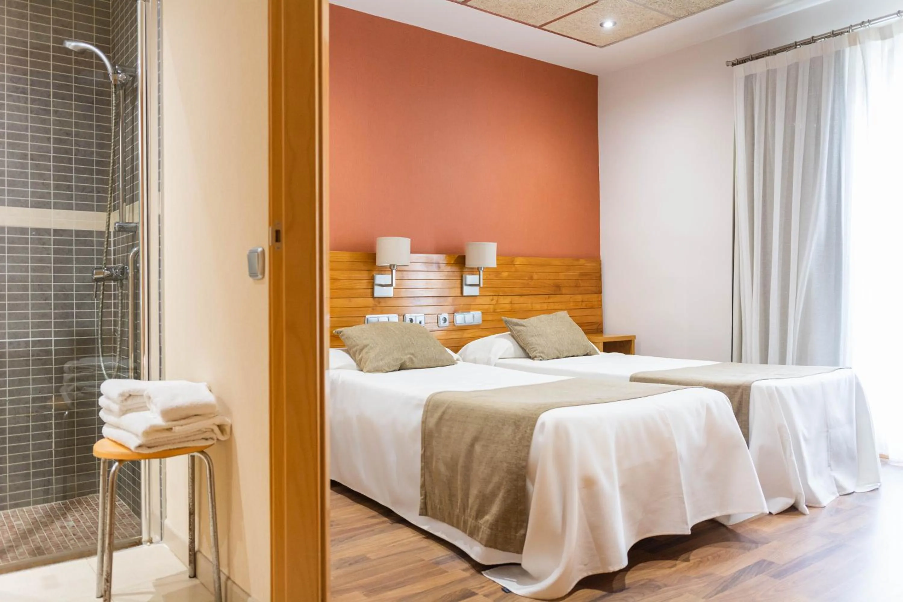 Facility for disabled guests, Bed in Hotel Bulevard