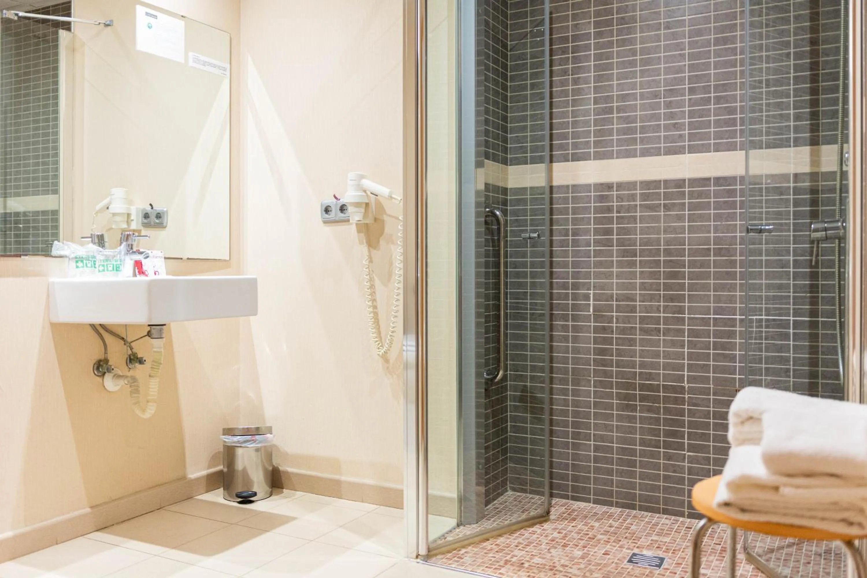 Facility for disabled guests in Hotel Bulevard