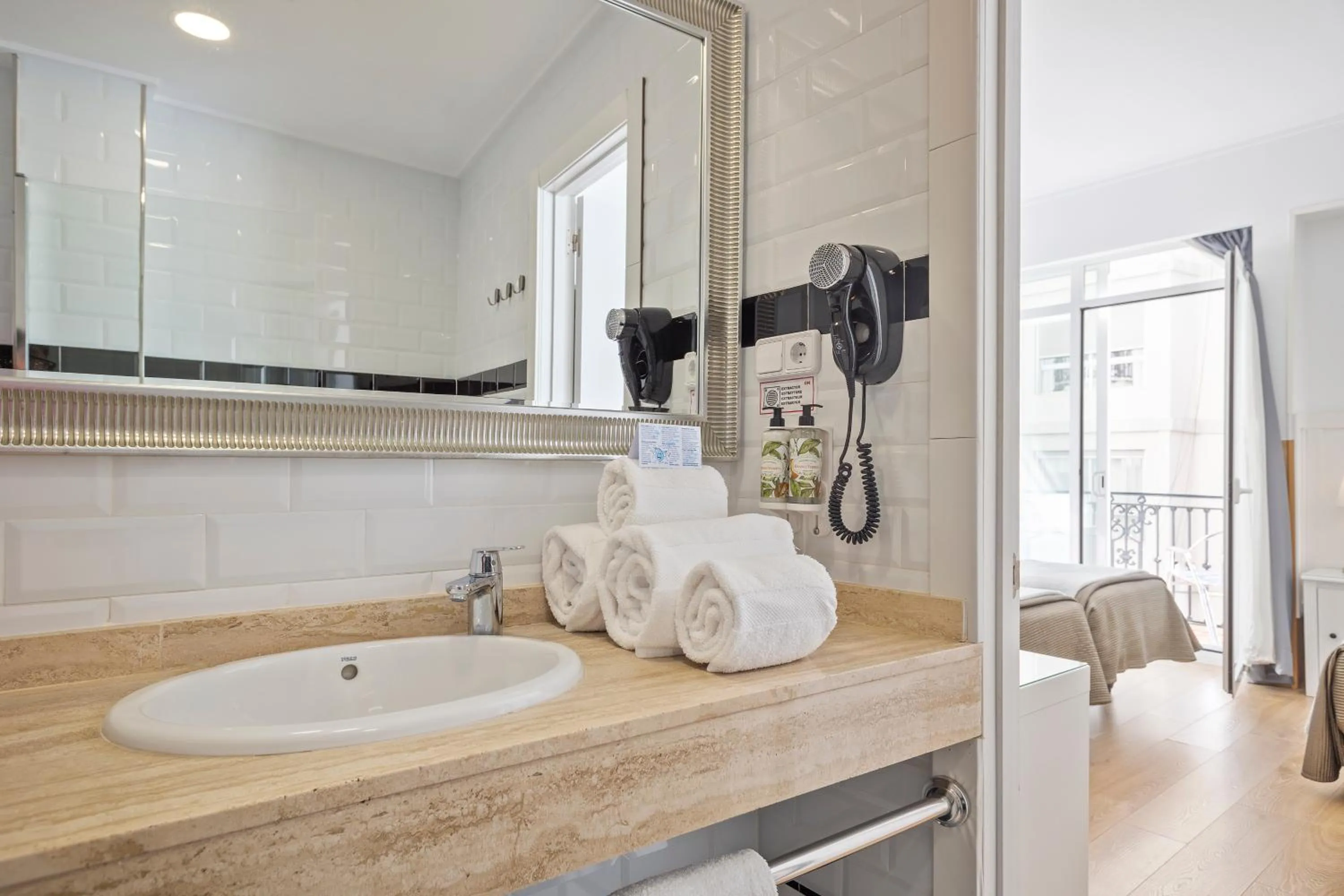 Bathroom in Venecia Plaza Centro