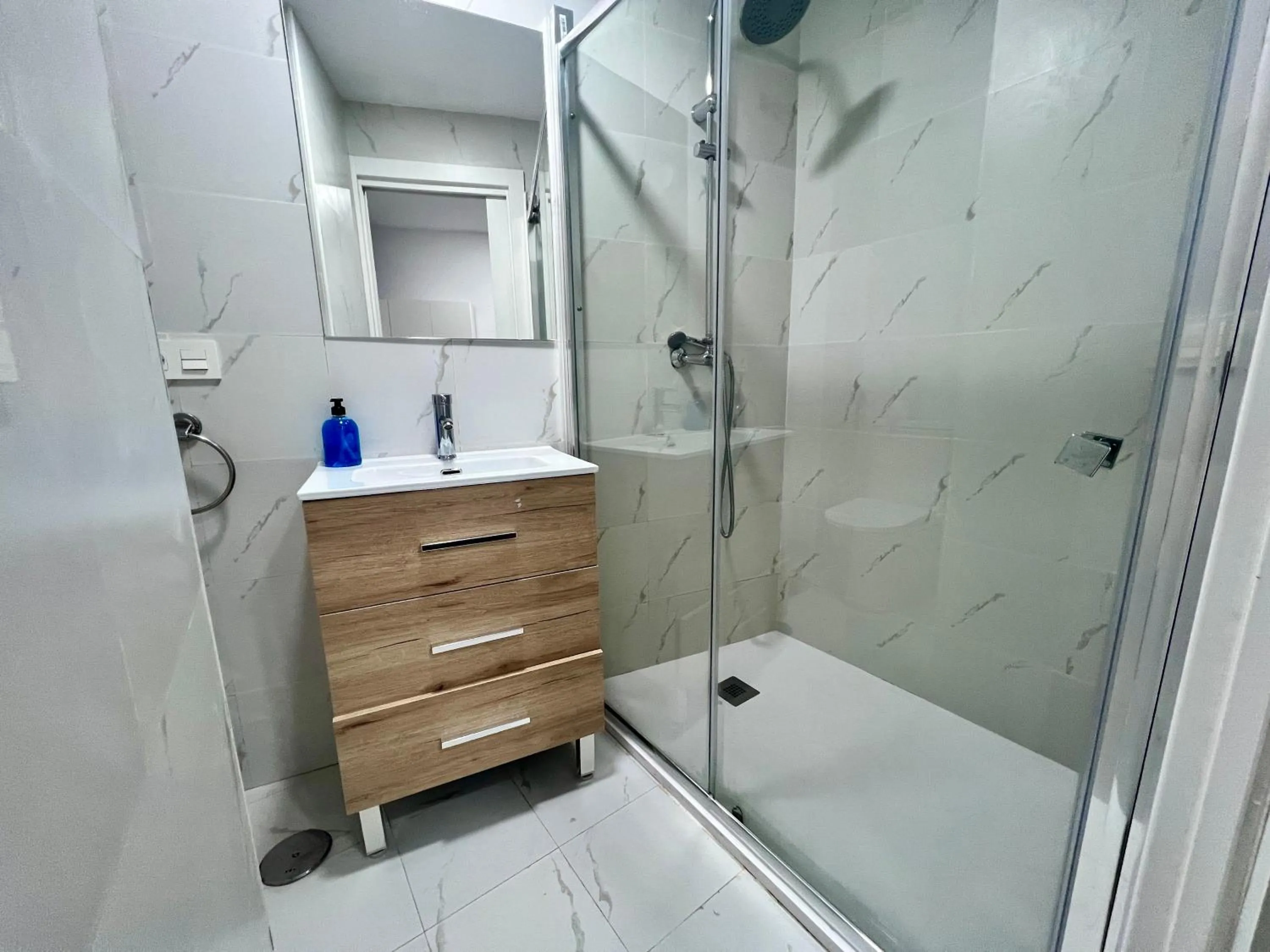 Shower in SL Marbella