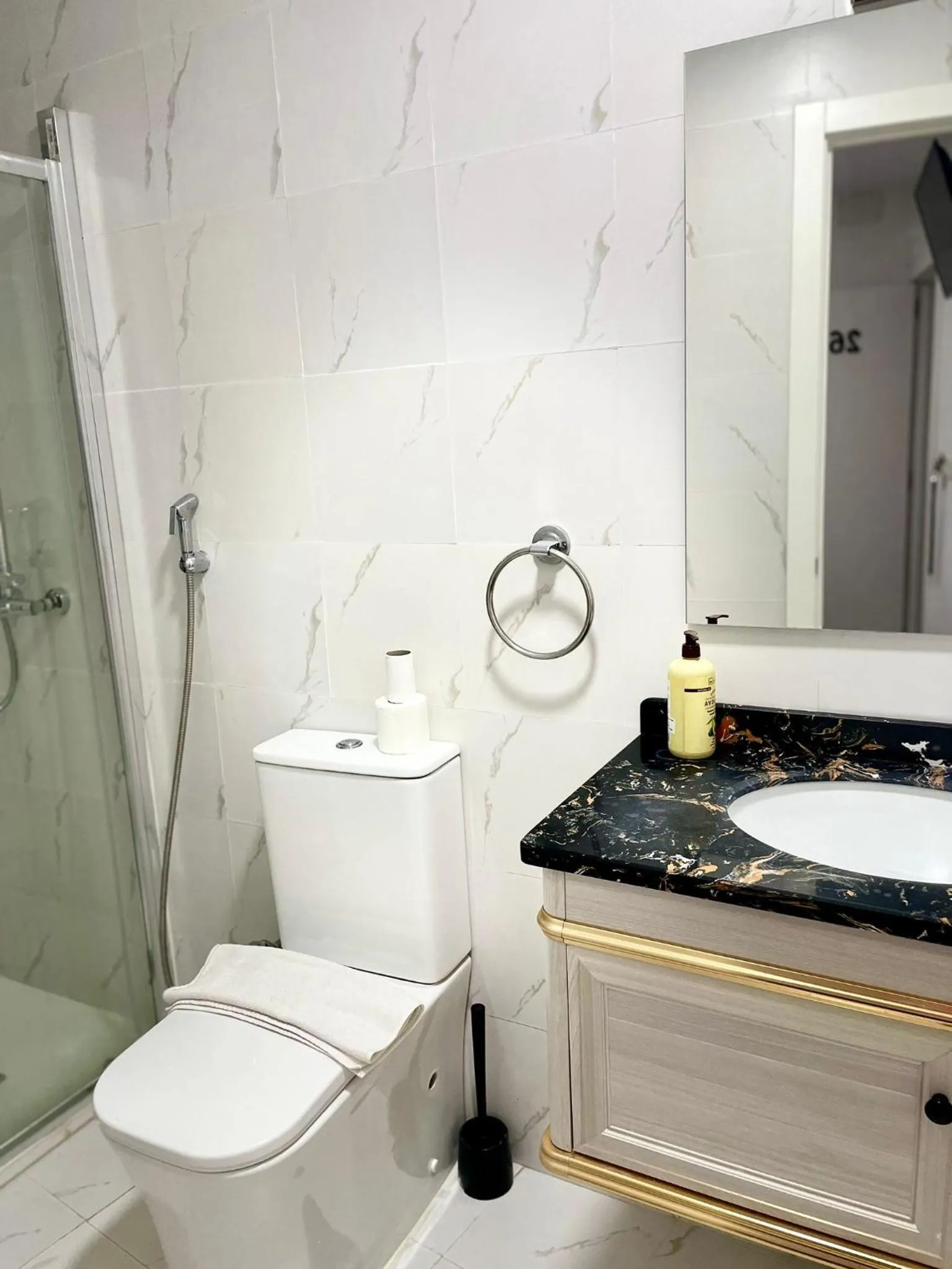 Shower in SL Marbella