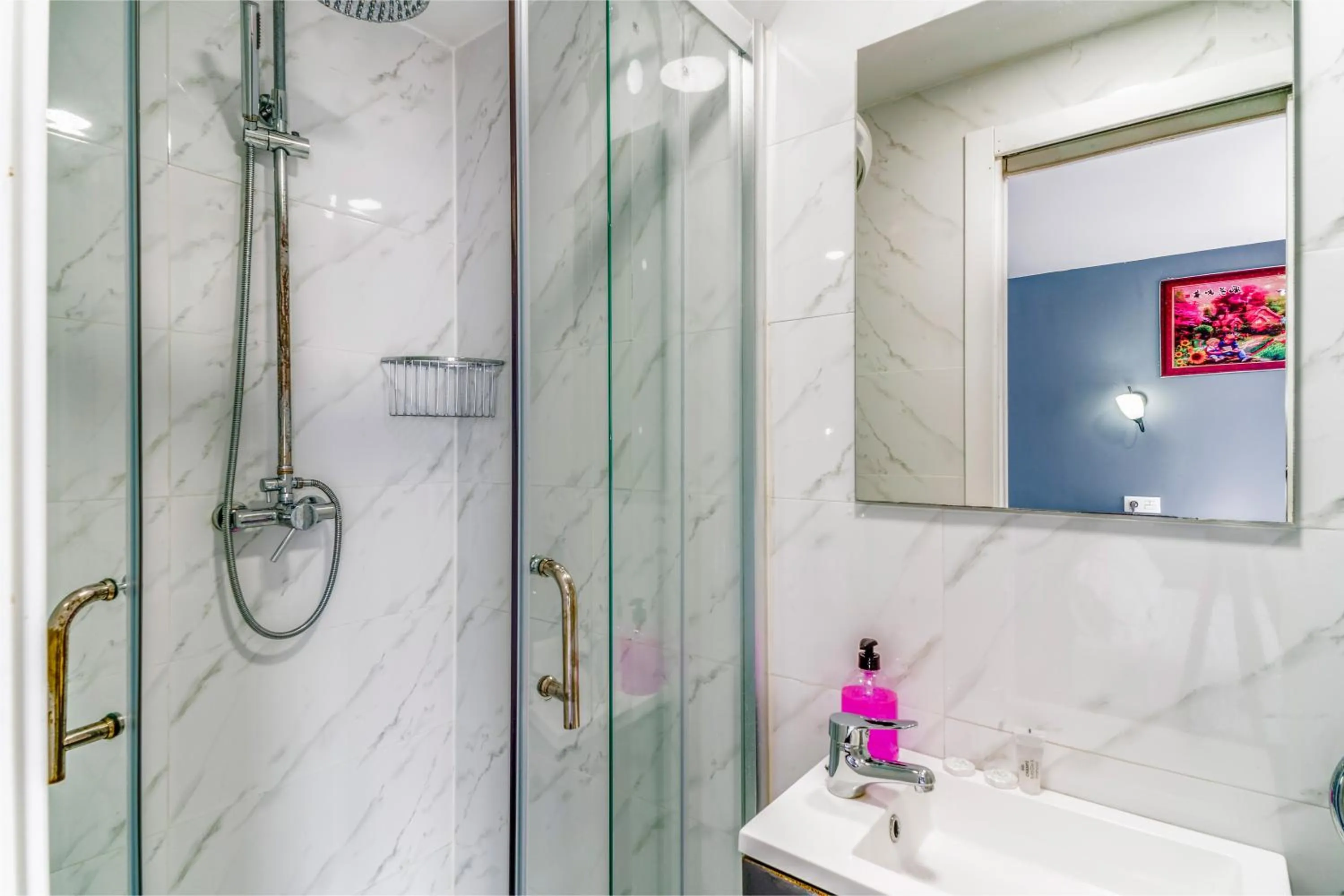 Shower in SL Marbella