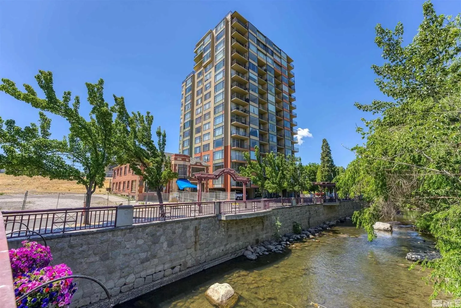 Property building in Panorama Place