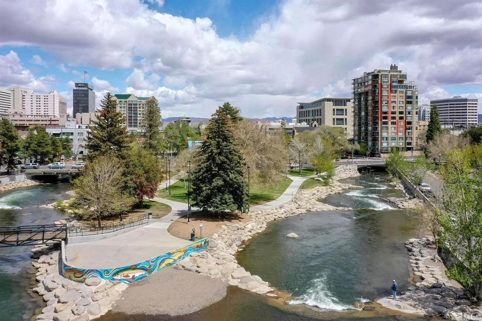 Property building in Panorama Place