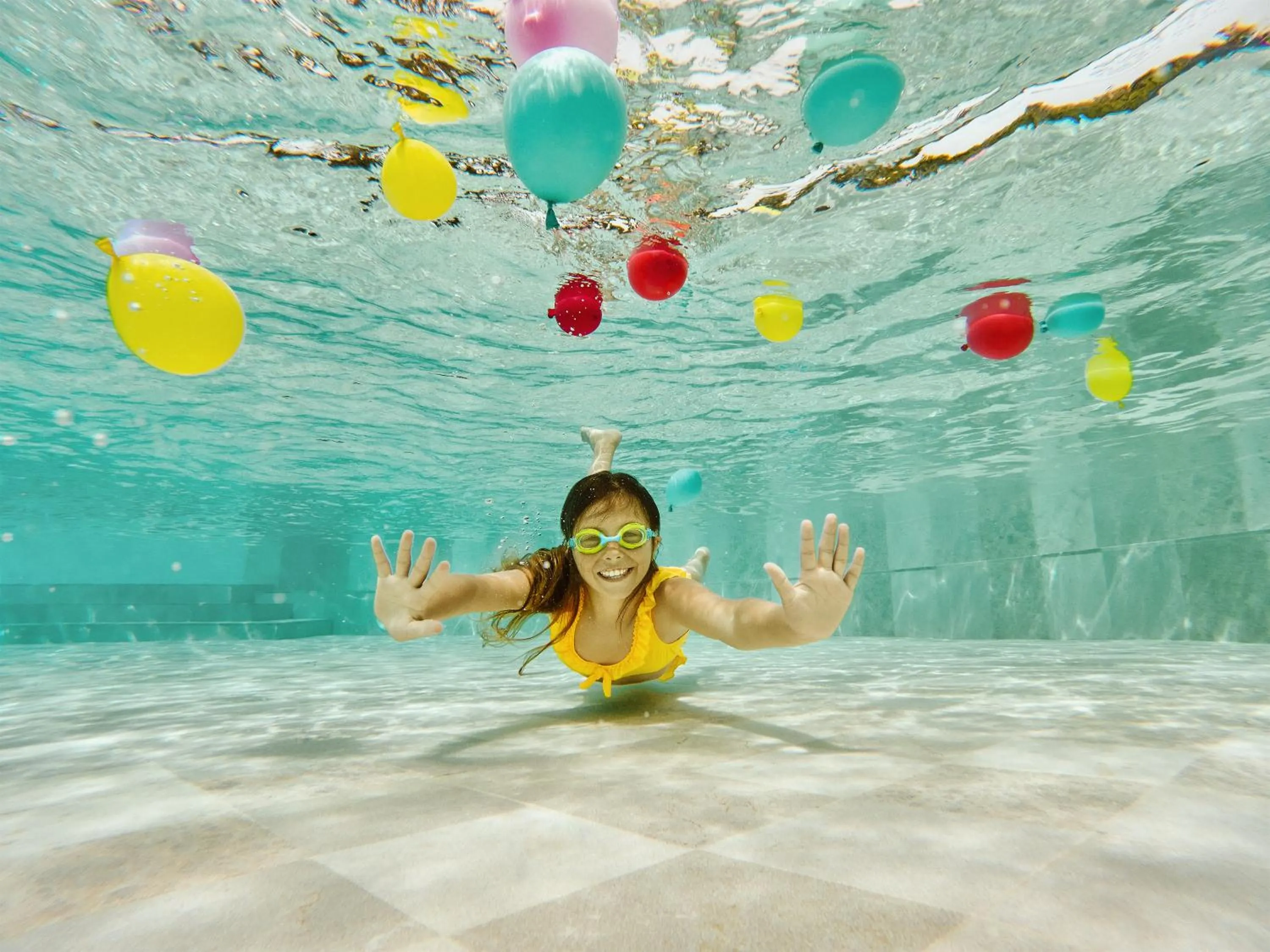 Swimming pool in Grand Palladium Select Palace Ibiza - All Inclusive
