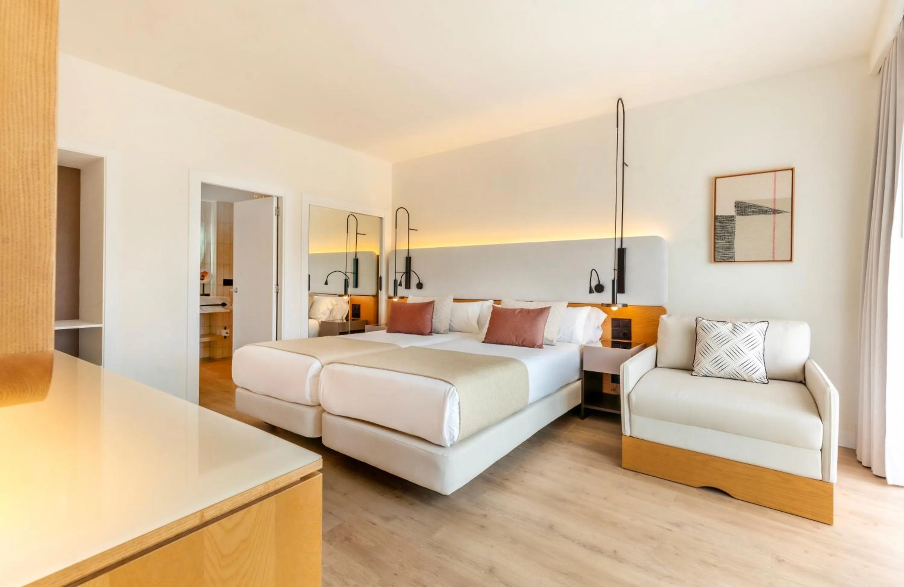 Bed in Grand Palladium Select Palace Ibiza - All Inclusive