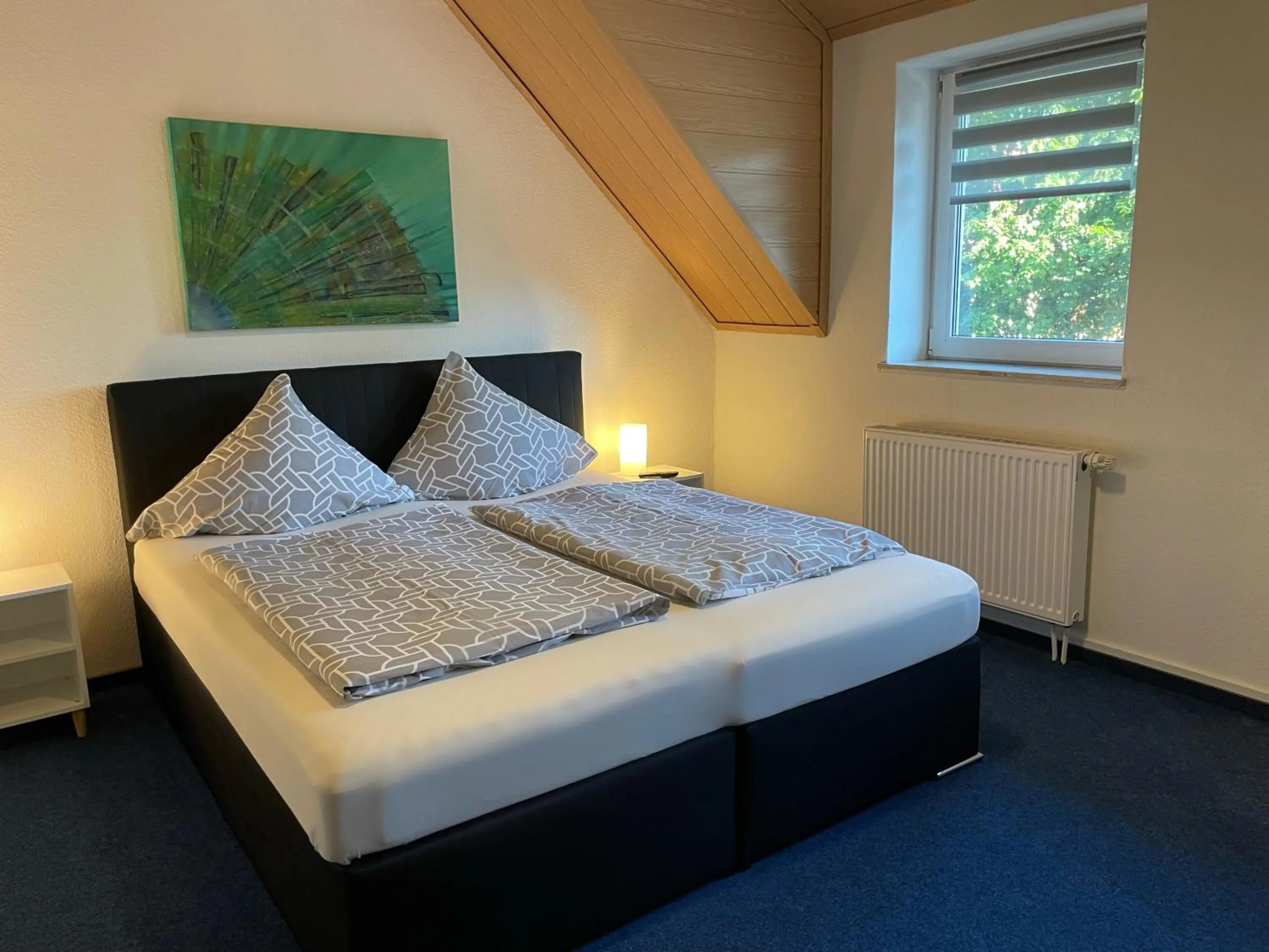 Bed in Schweier Krug